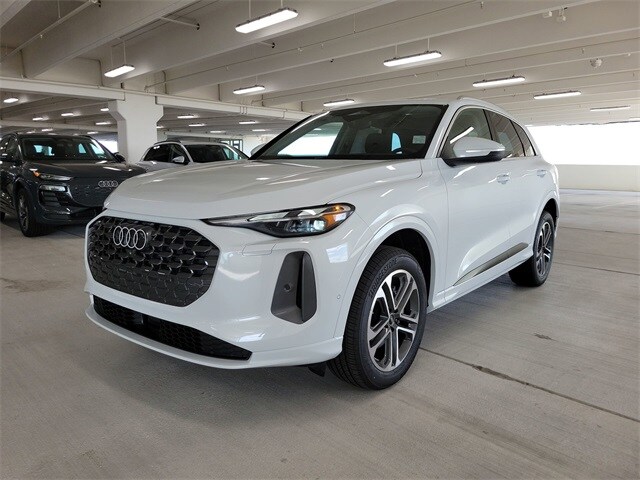 2025 Audi Q5 2.0T Premium photo 4