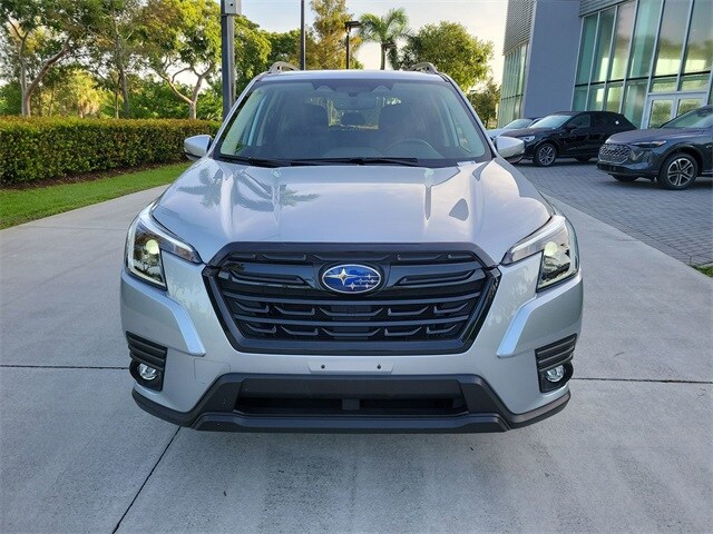 2024 Subaru Forester Limited photo 3