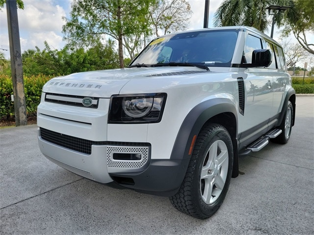 Used 2022 Land Rover Defender SE with VIN SALEP7RU4N2082674 for sale in Pembroke Pines, FL