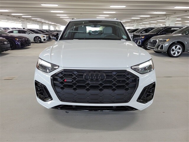 2025 Audi SQ5 Premium Plus photo 3
