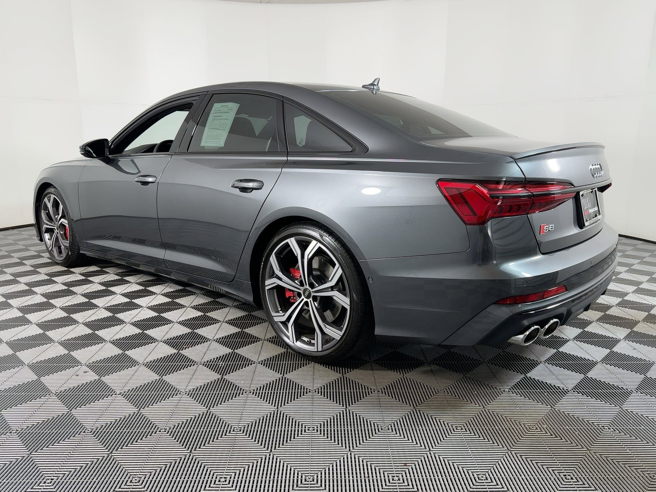 2025 Audi S6 Prestige photo 2