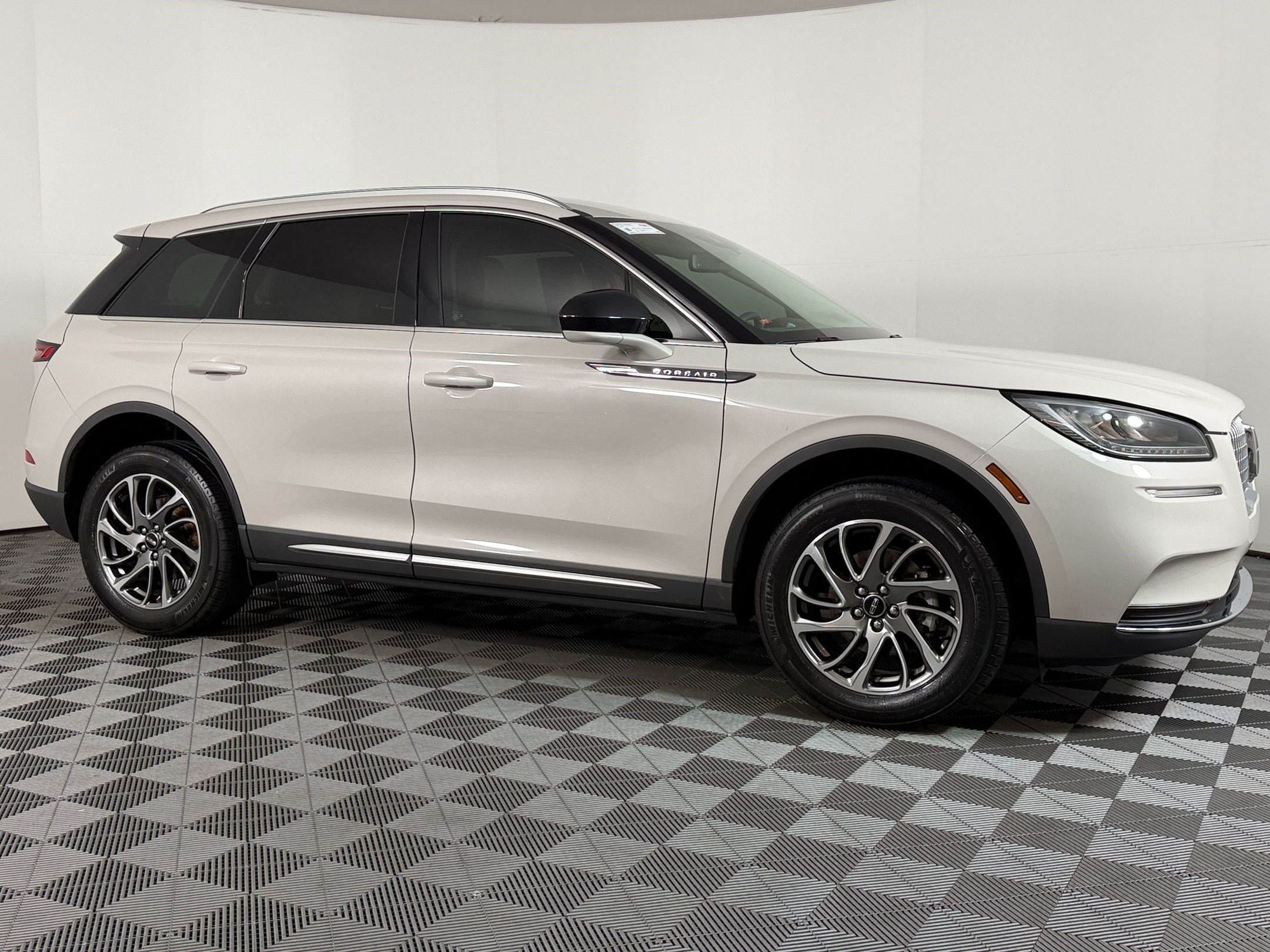 2022 Lincoln Corsair Standard SUV