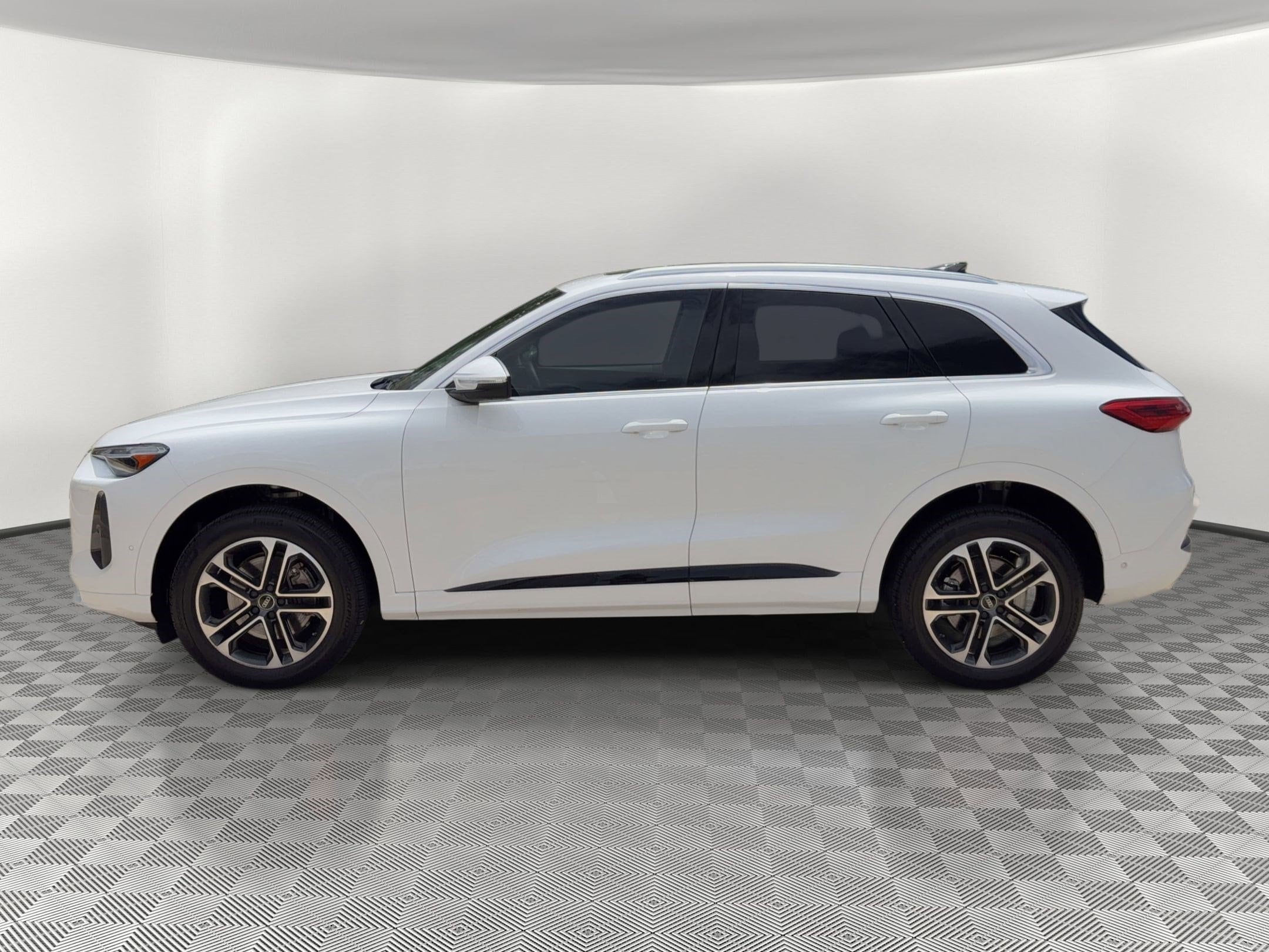 Q5 2.0T Premium SUV