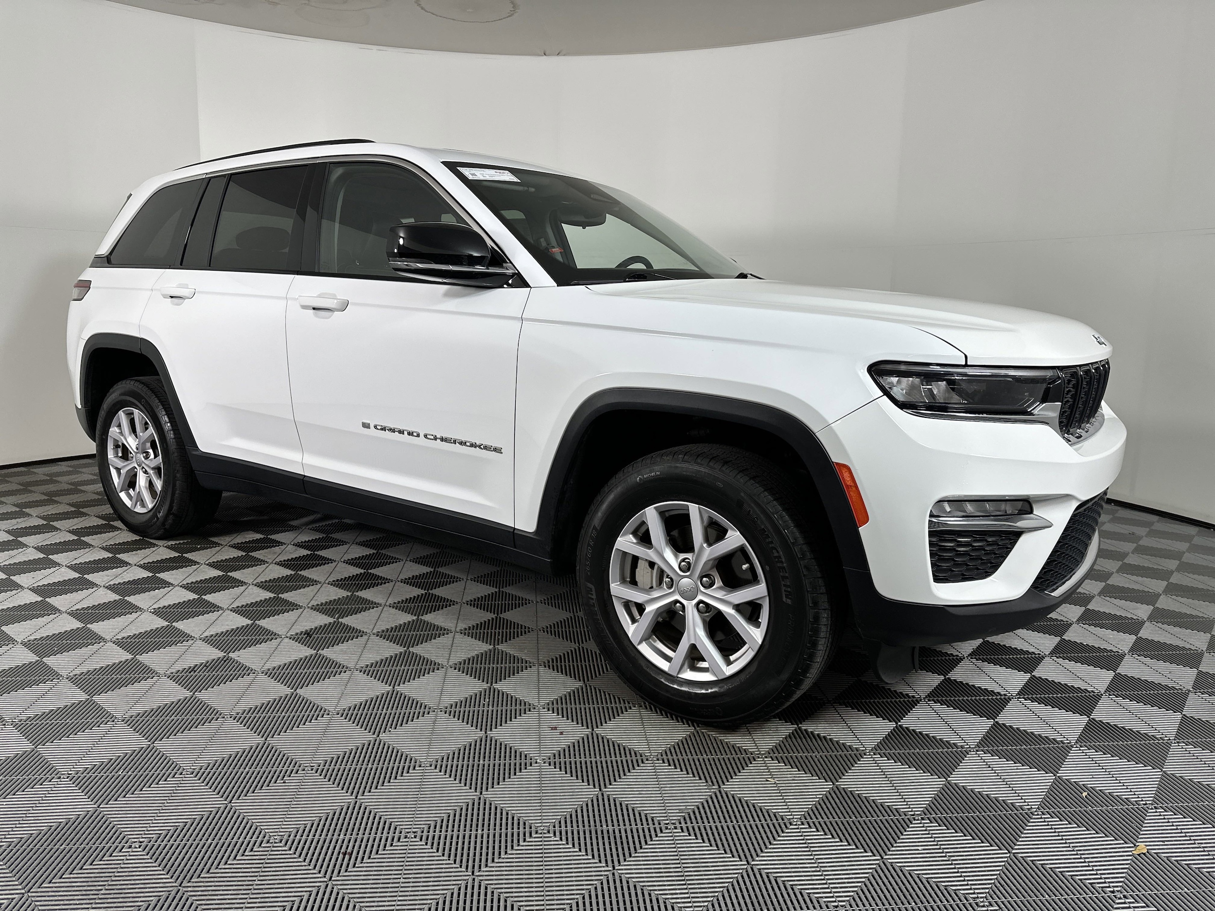 Used 2022 Jeep Grand Cherokee Limited with VIN 1C4RJGBG2N8589293 for sale in Pensacola, FL
