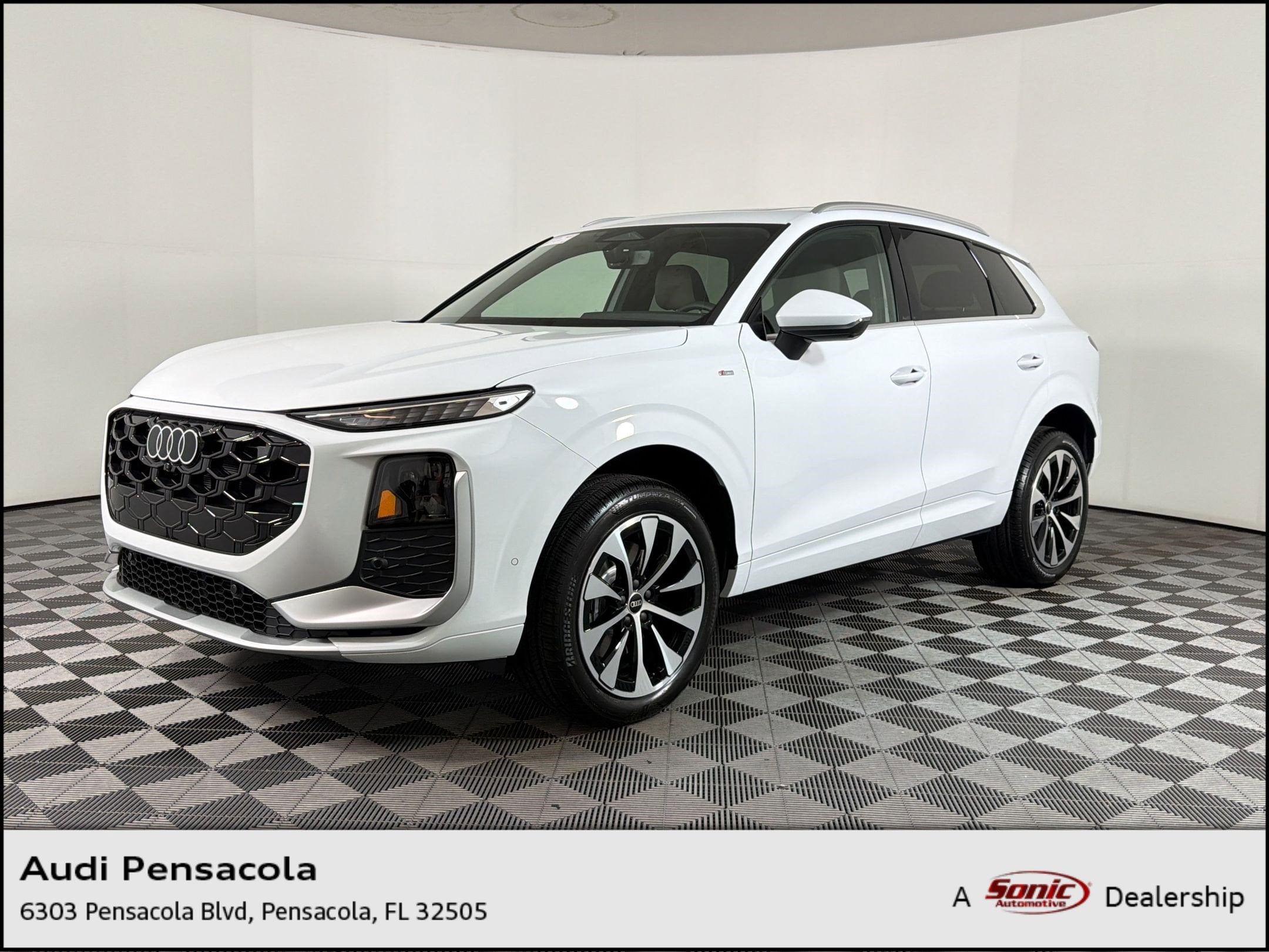 2026 Audi Q3 S line quattro's photo