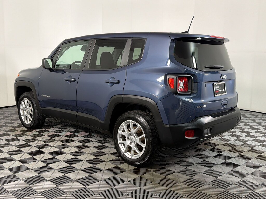 Used 2023 Jeep Renegade Latitude SUV
