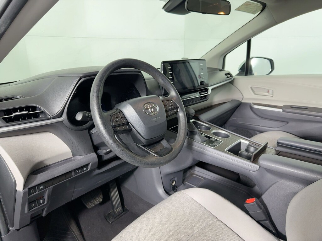 Used 2024 Toyota Sienna LE 8 Passenger Van Passenger Van