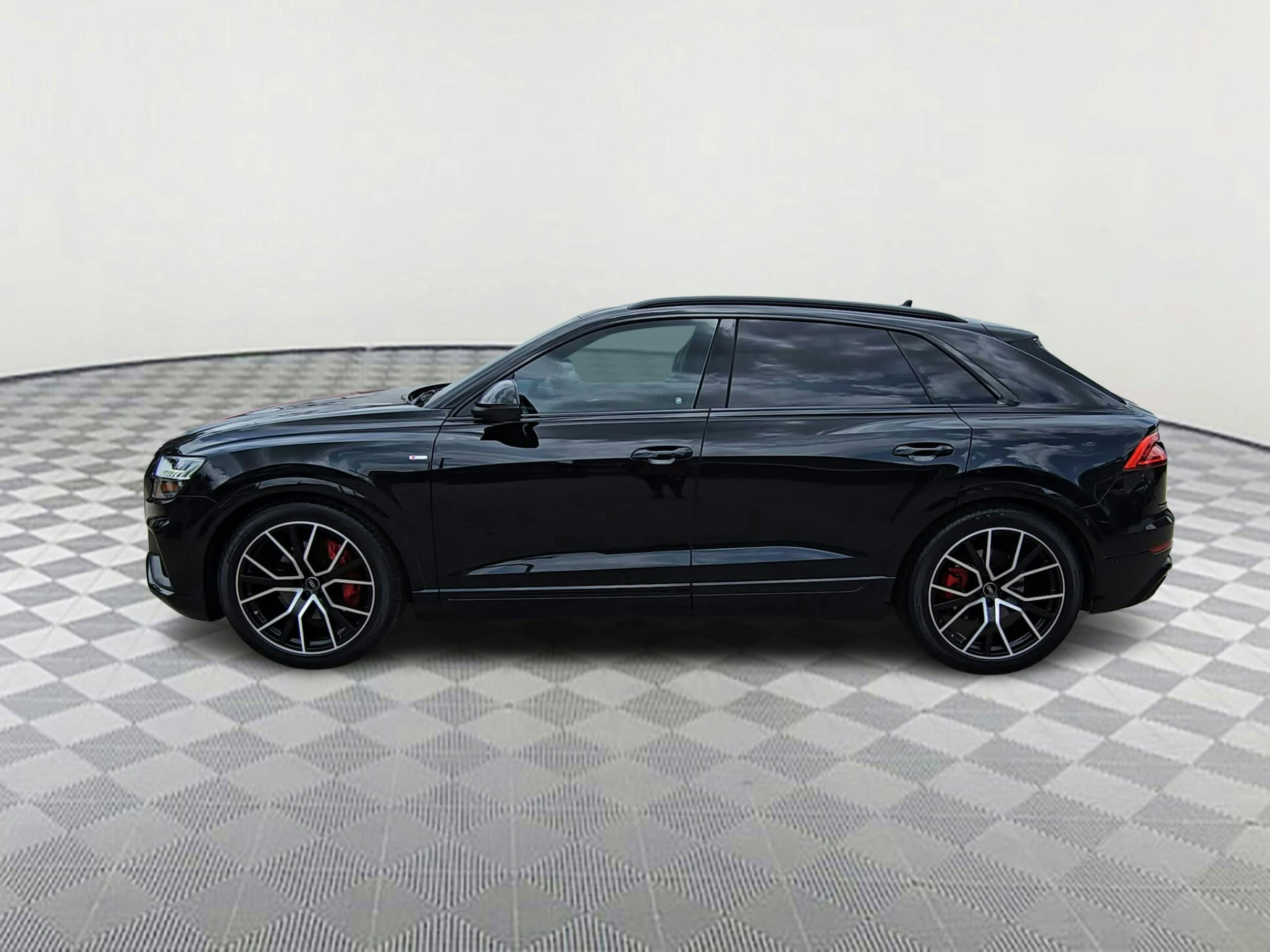 Used 2022 Audi Q8 Prestige with VIN WA1FVBF13ND016176 for sale in Pensacola, FL