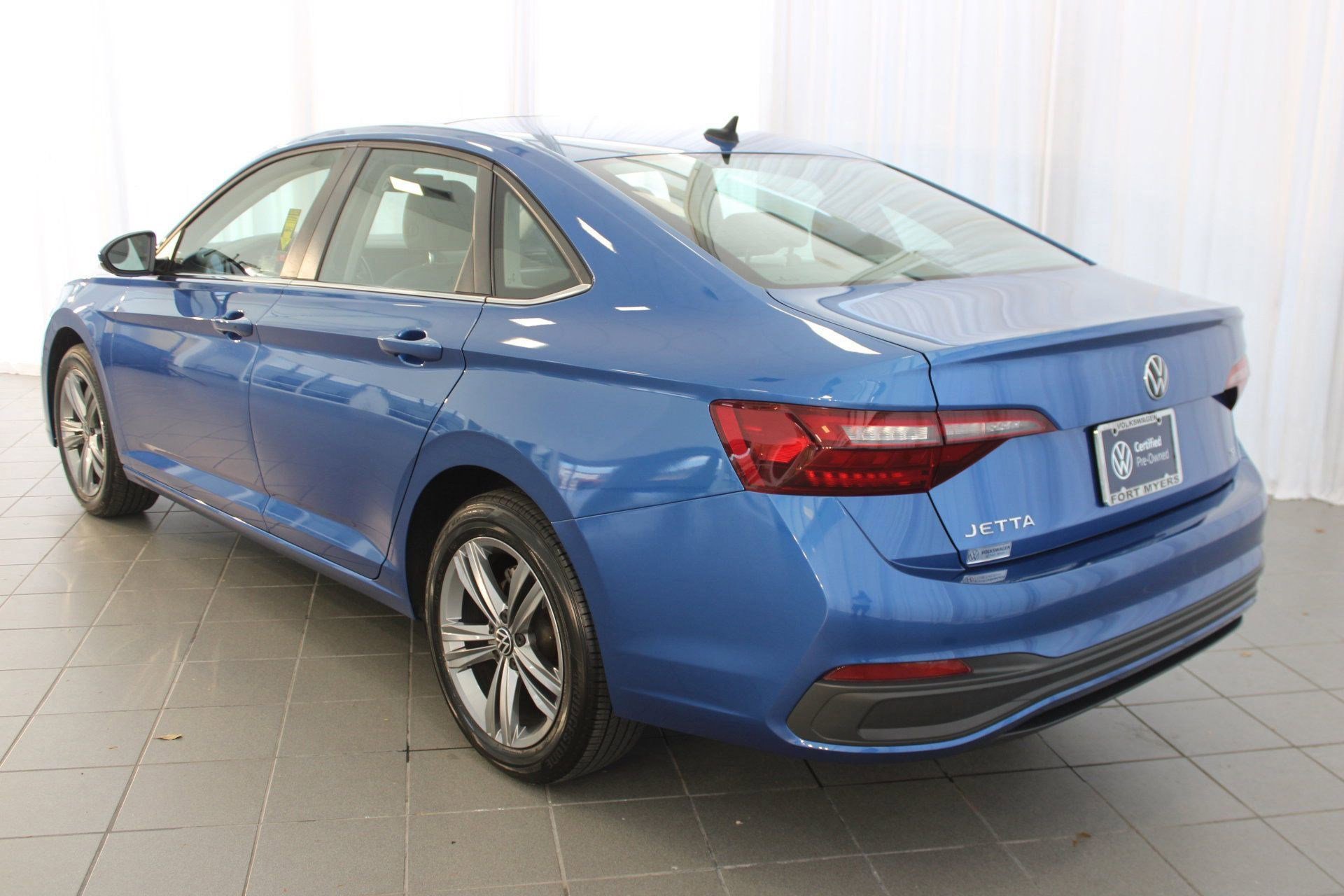 2022 Volkswagen Jetta 1.5T SE photo 3