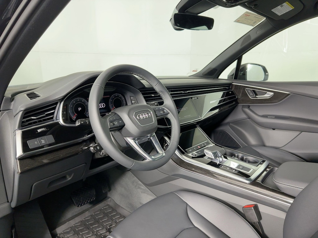 New 2026 Audi Q7 45 Premium SUV
