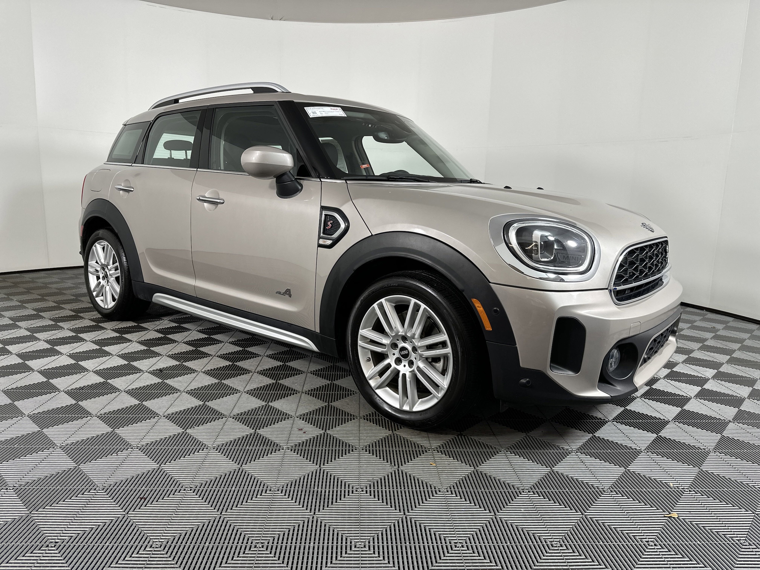 Used 2024 MINI Countryman S with VIN WMZ83BR00R3S20811 for sale in Pensacola, FL