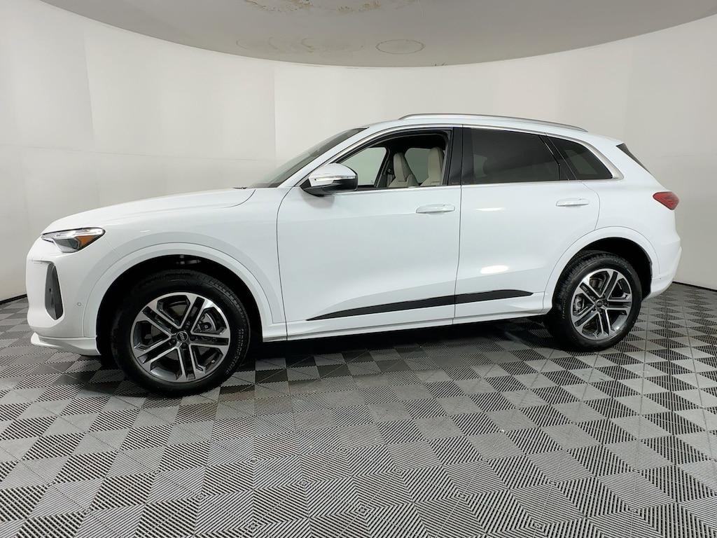 New 2025 Audi Q5 2.0T Premium Plus SUV