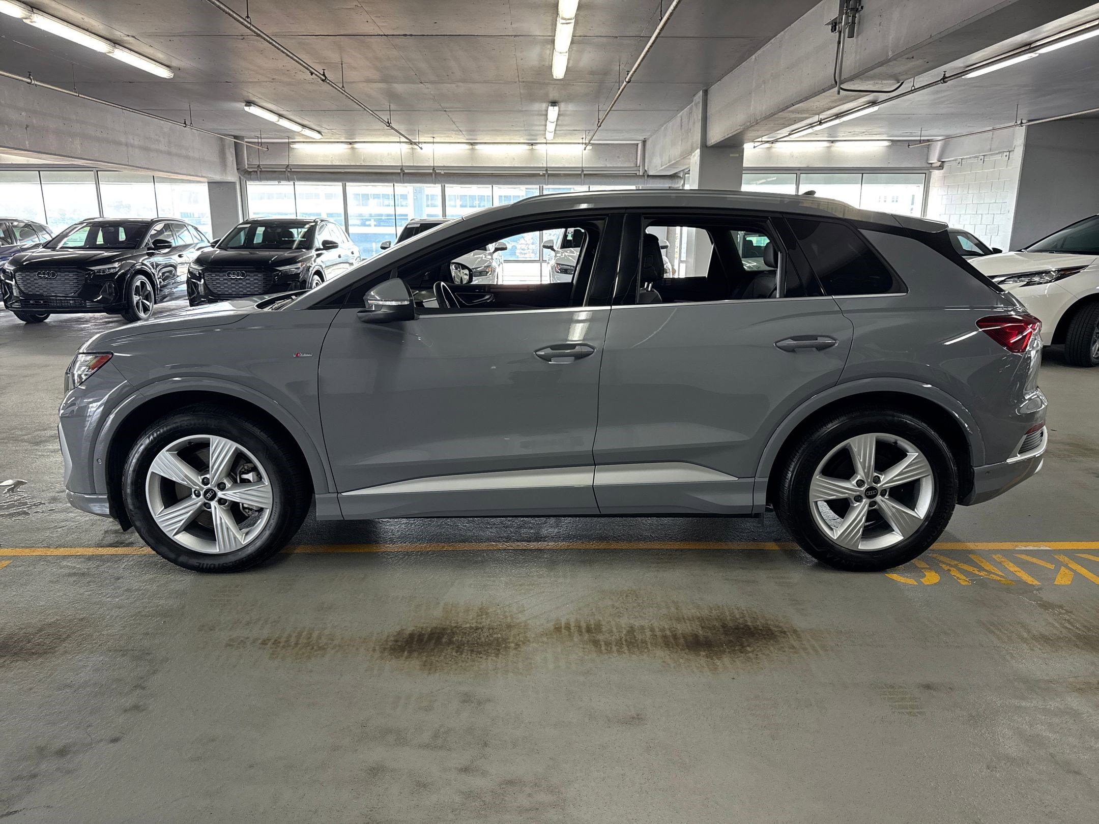 2024 Audi Q4 E-tron 55 Premium photo 2
