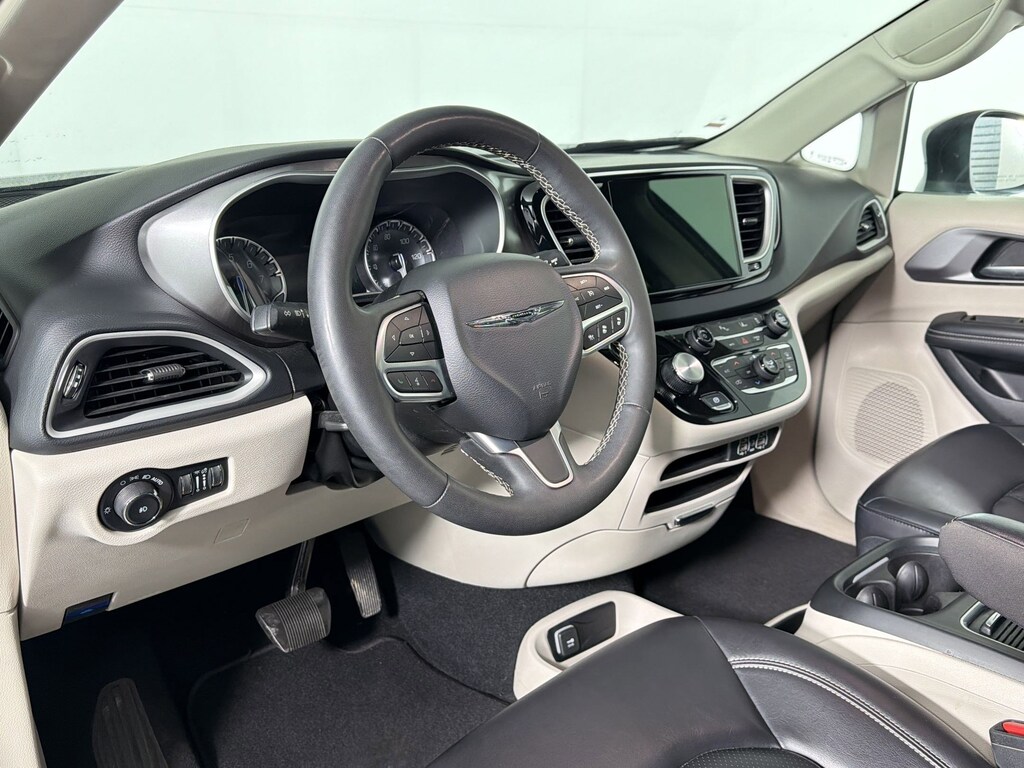 Used 2023 Chrysler Pacifica Touring L Van Passenger Van