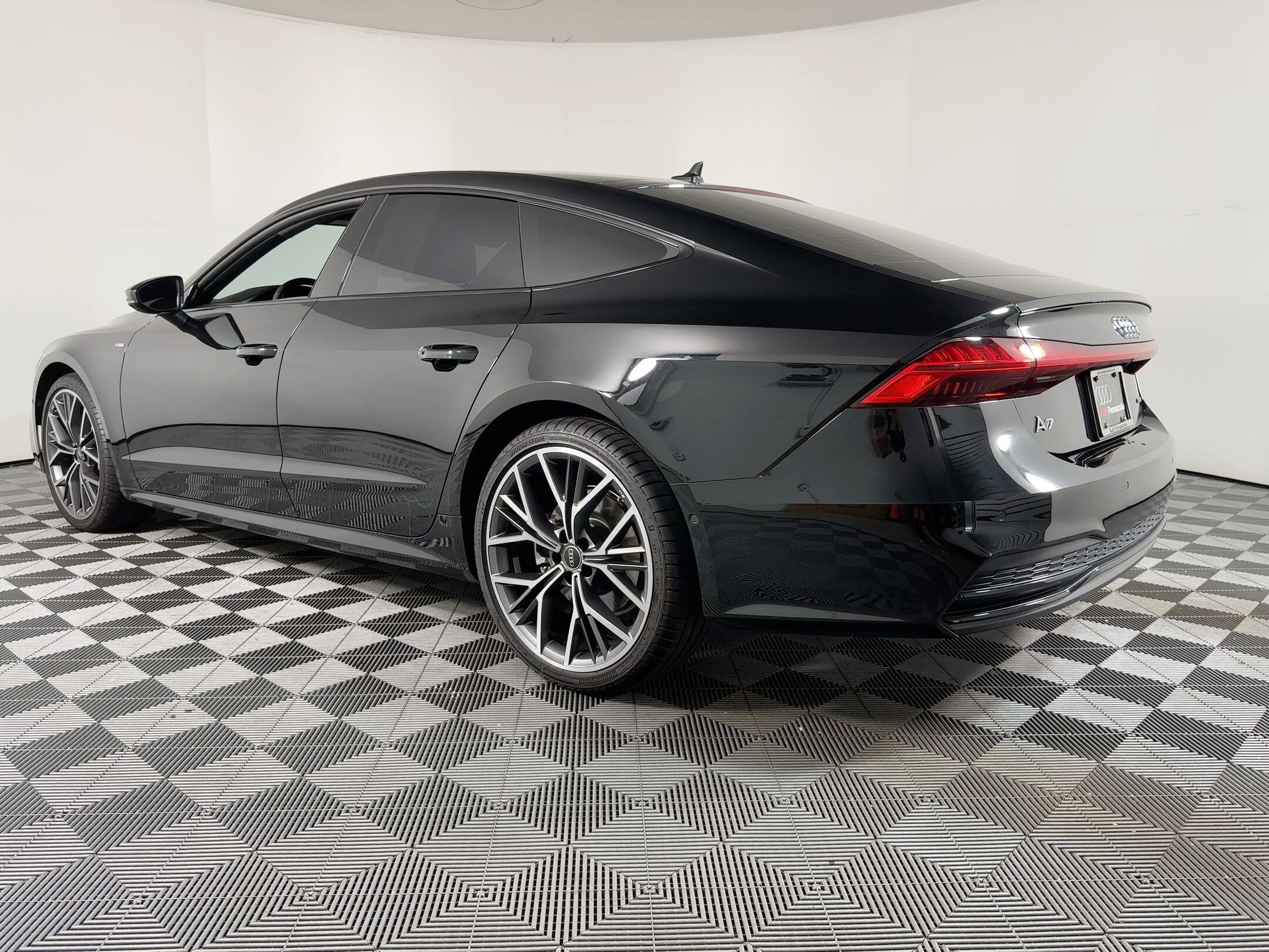 2024 Audi A7 55 Premium photo 3