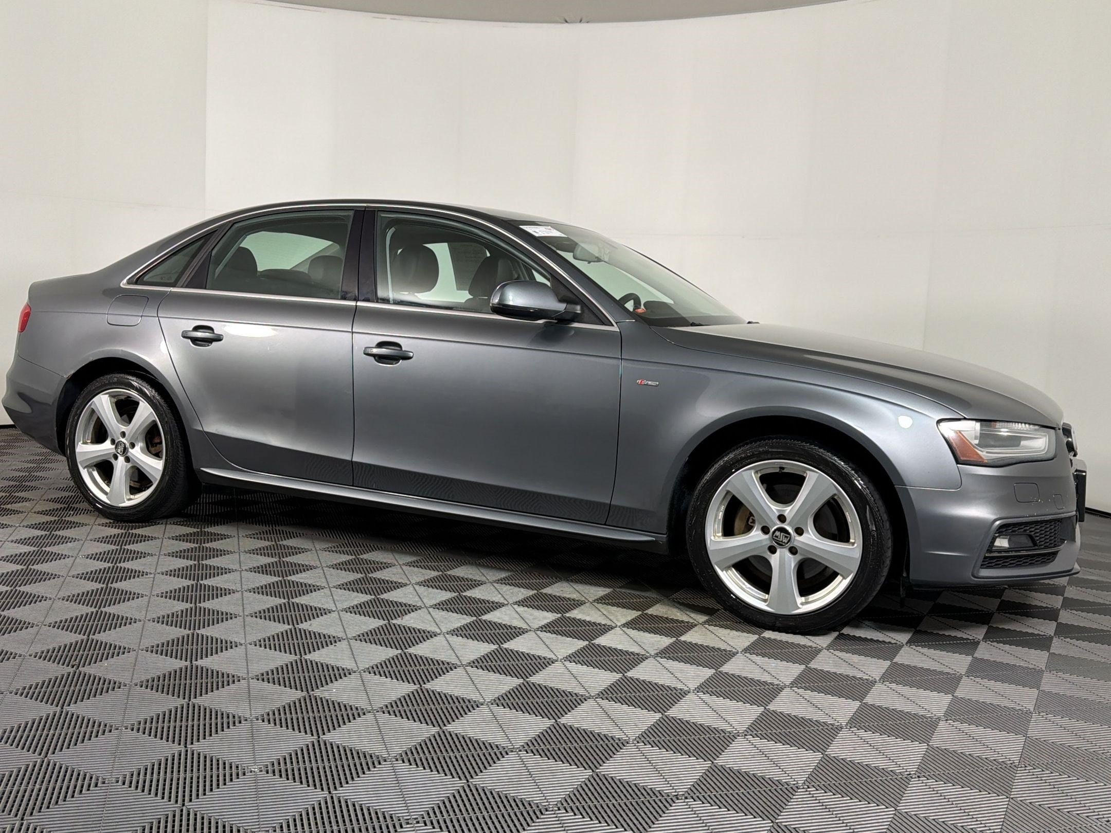 A4 2.0T Premium Sedan