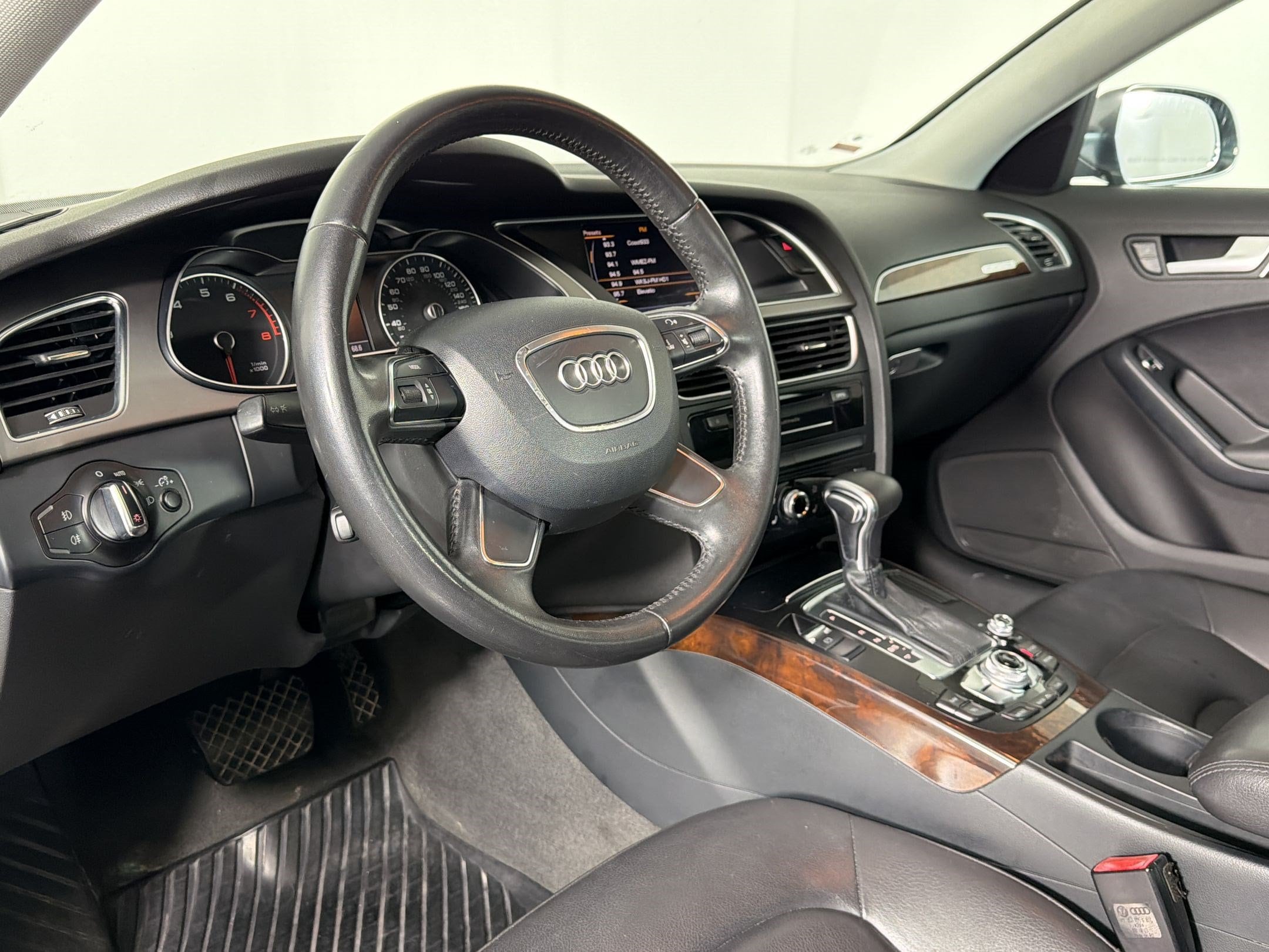 A4 2.0T Premium Sedan