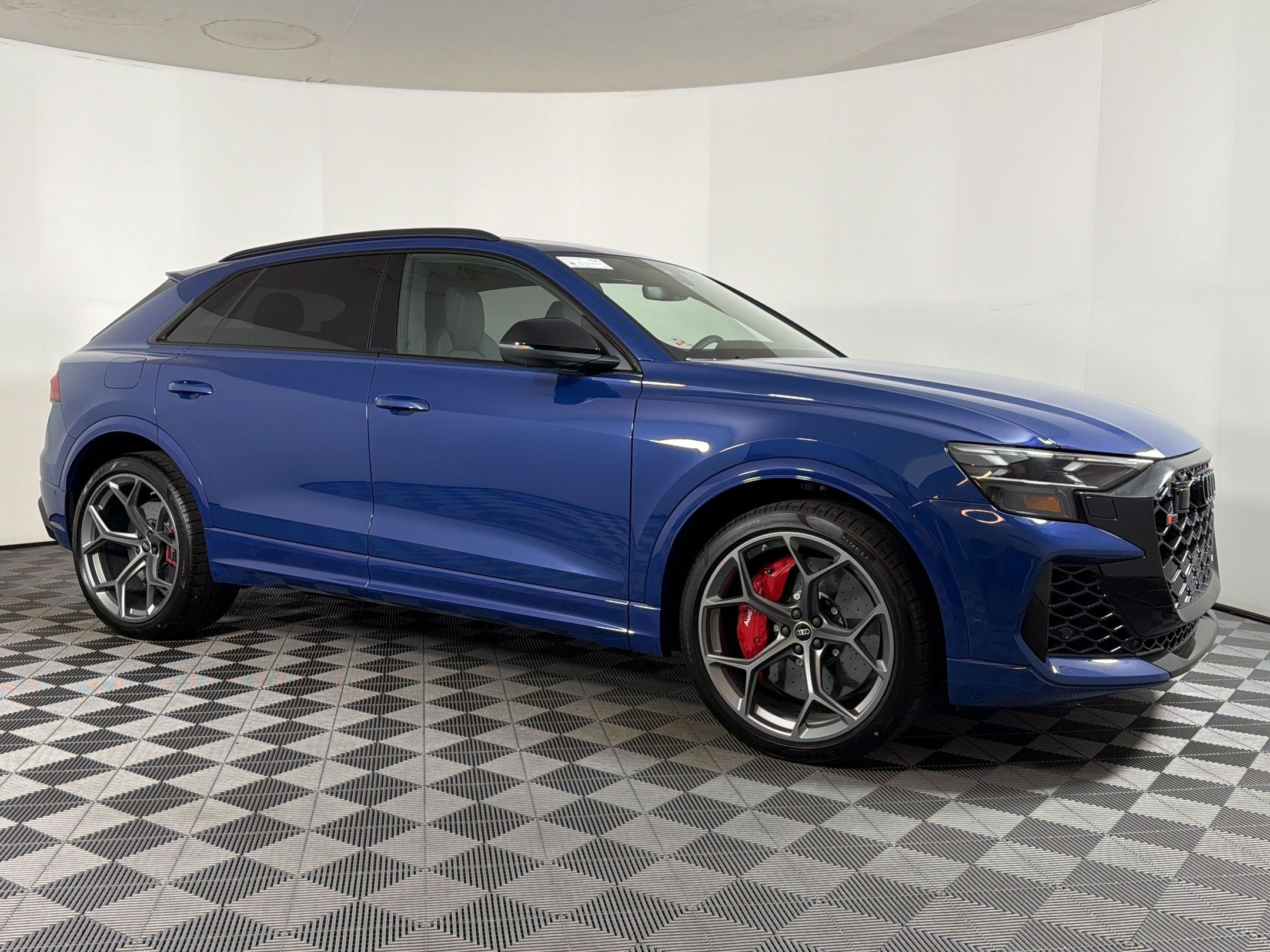 RS Q8 Performance SUV