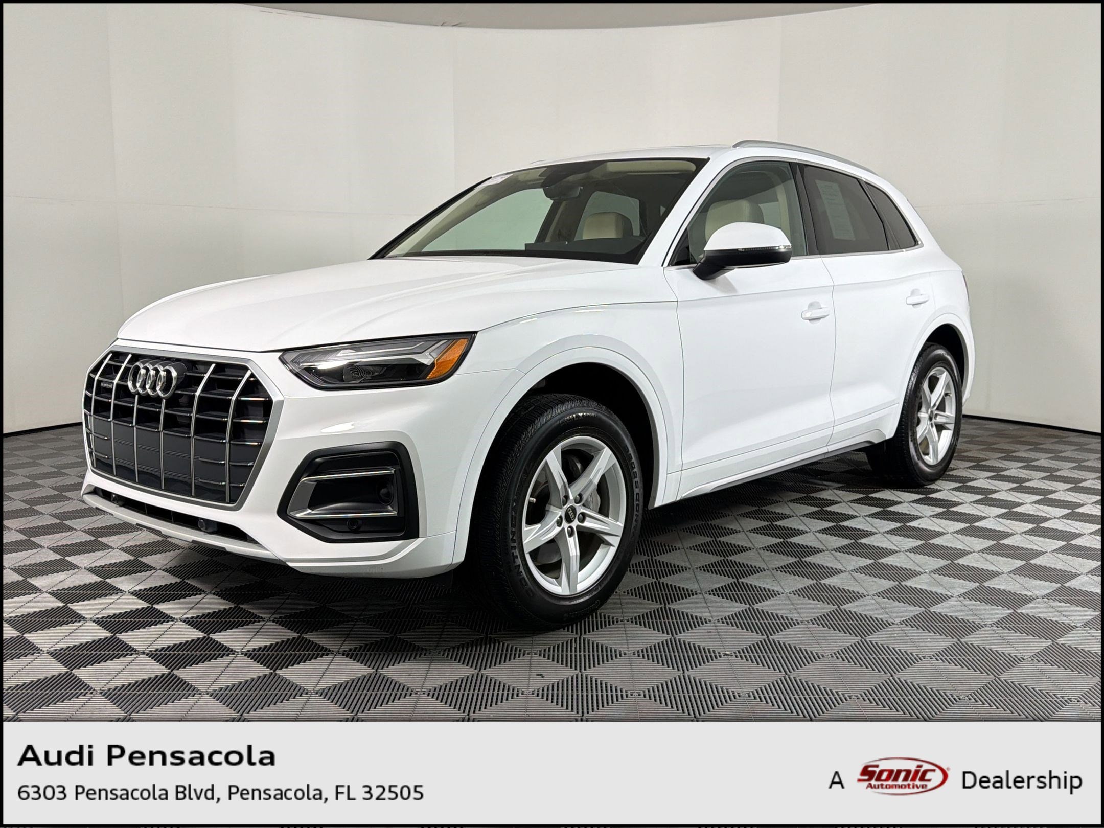 2024 Audi Q5 40 Premium's photo