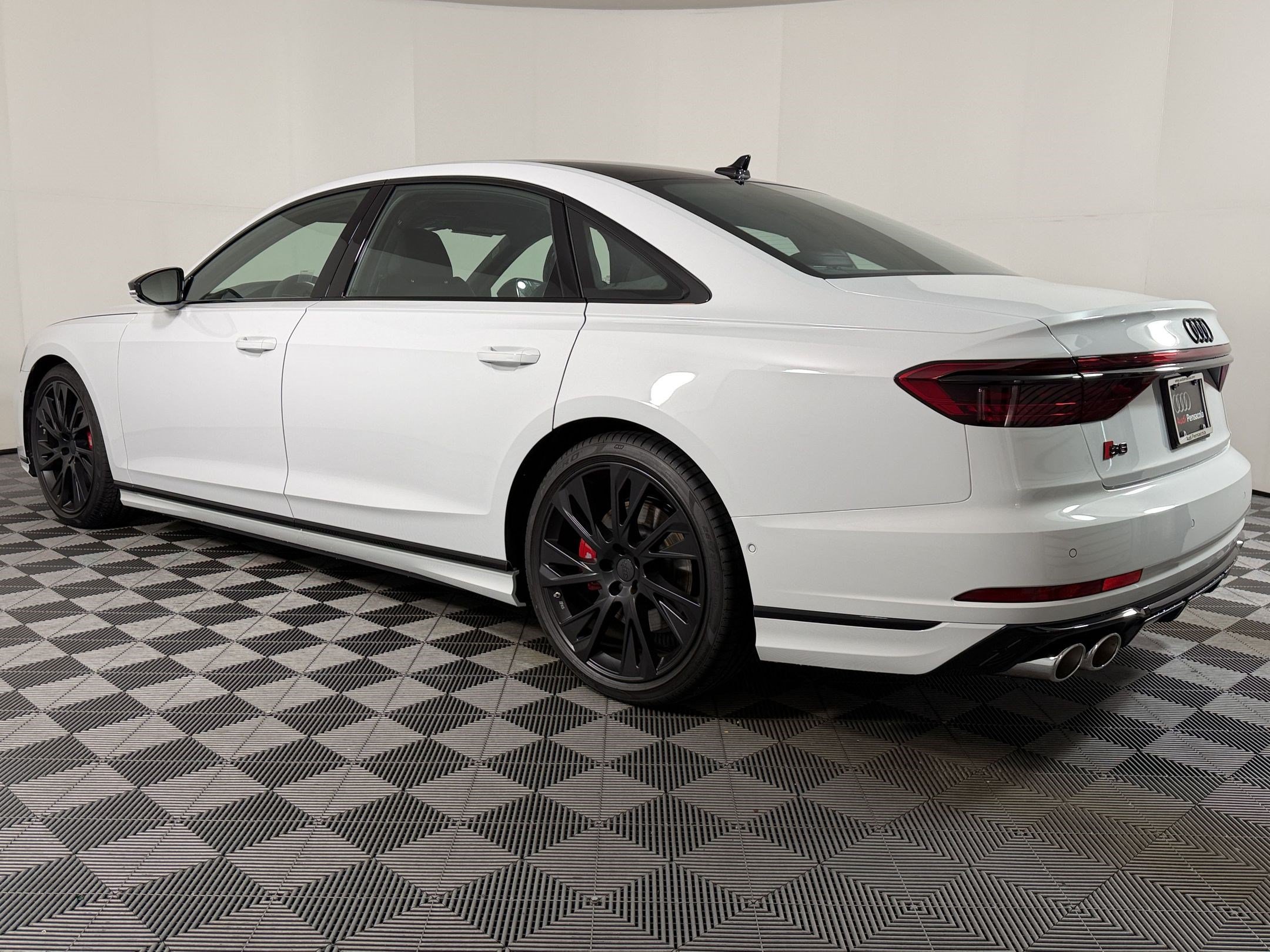 2027 Audi S8 S8 (quattro) Sedan