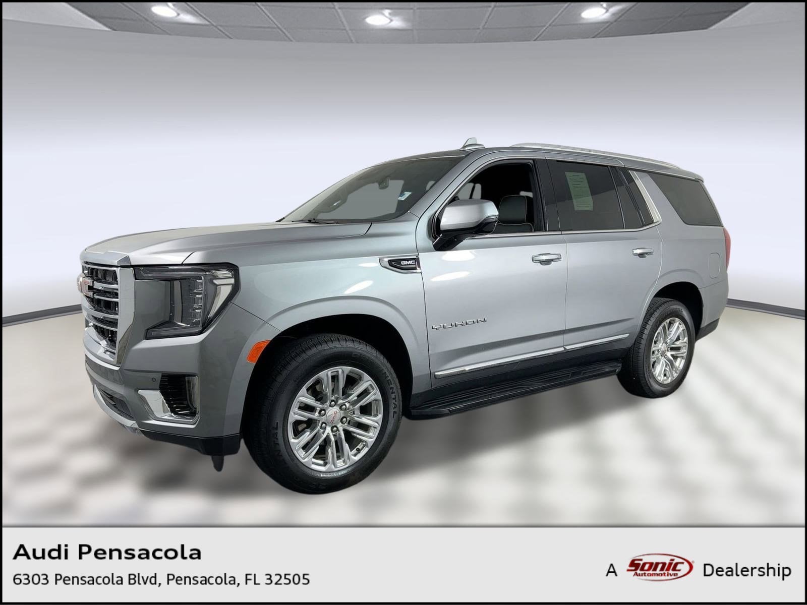 2024 GMC Yukon SLT's photo