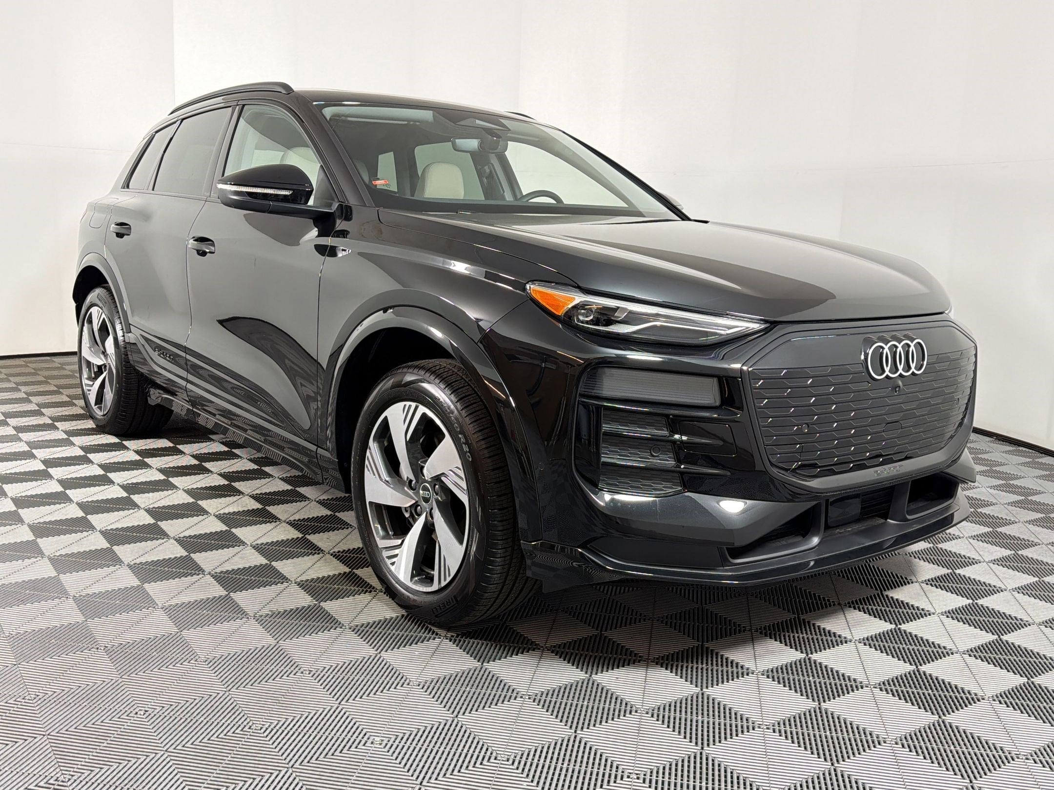 Q6 E-tron Premium SUV