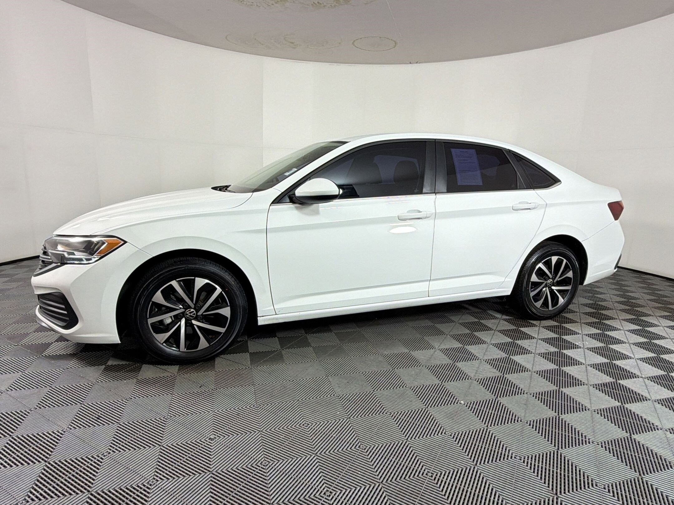 3VW5M7BU4RM023131