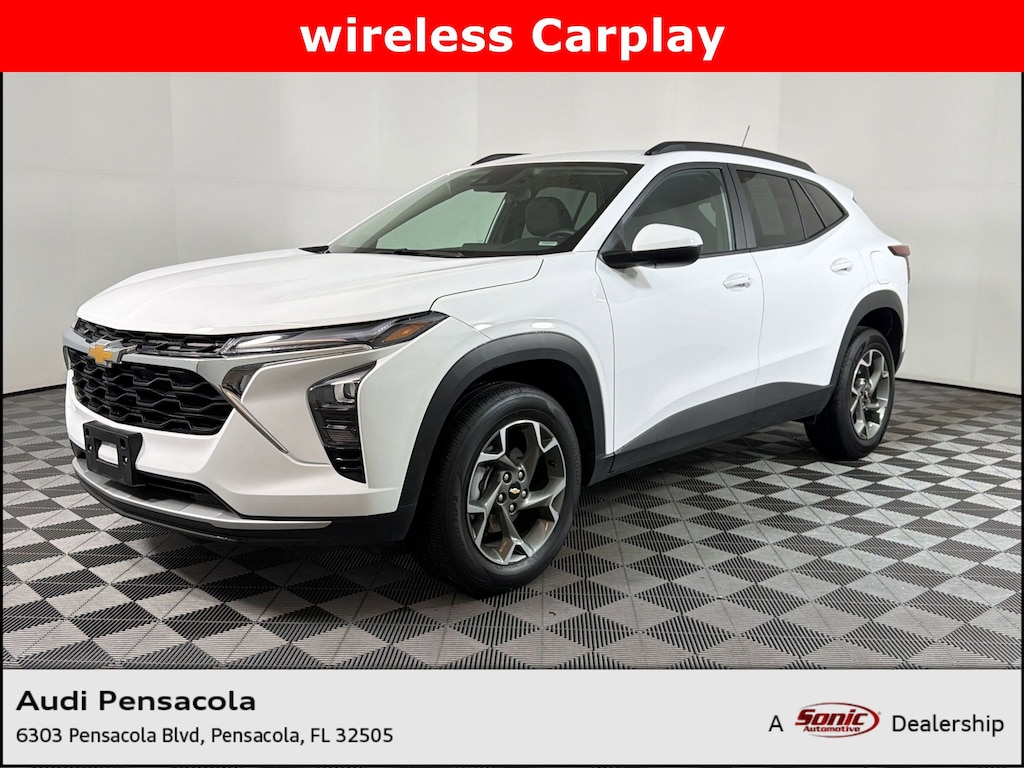 Used 2025 Chevrolet Trax LT SUV