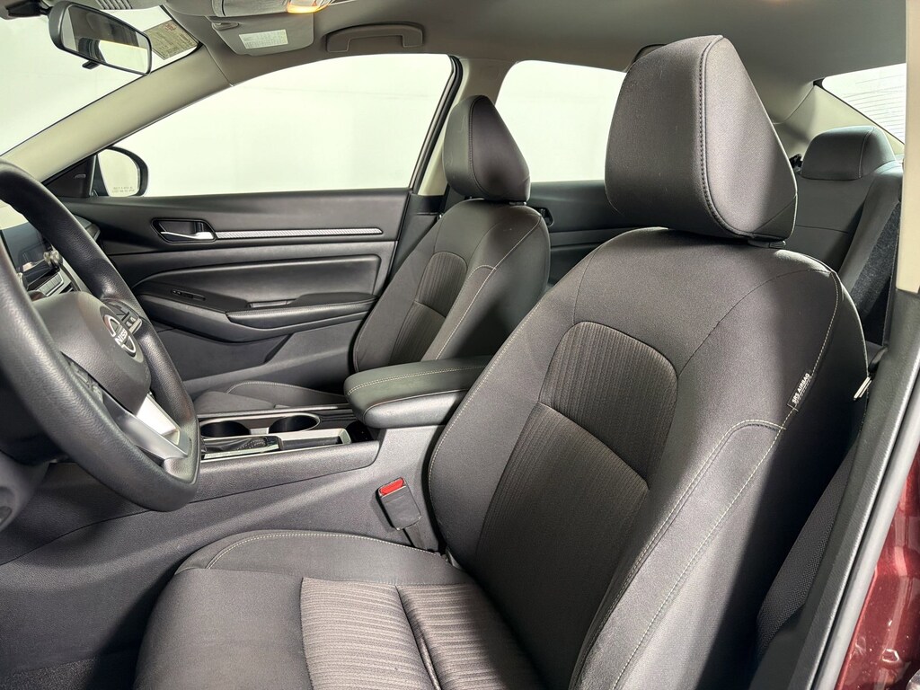 Used 2024 Nissan Altima 2.5 SV Sedan
