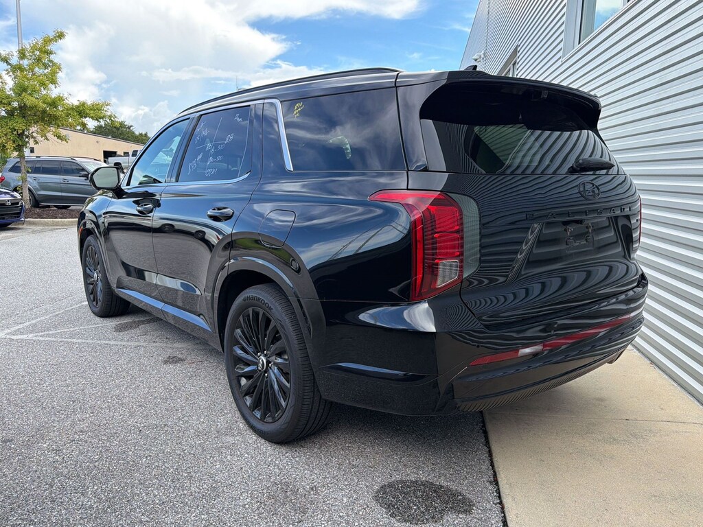 Used 2025 Hyundai Palisade Calligraphy Night Edition SUV