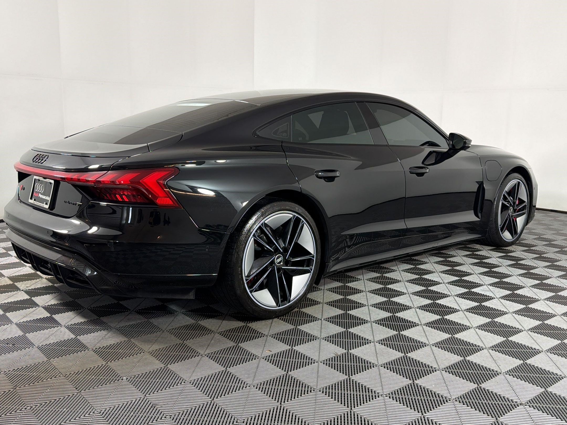 RS E-tron GT Sedan