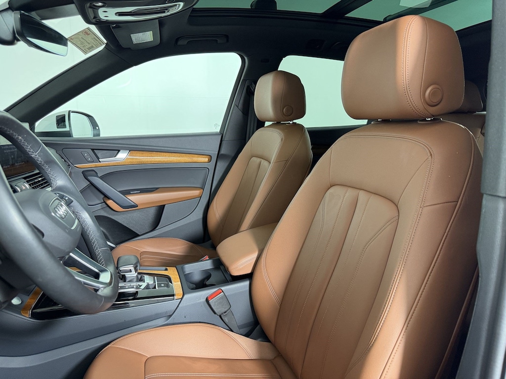 Certified 2025 Audi Q5 40 Premium SUV