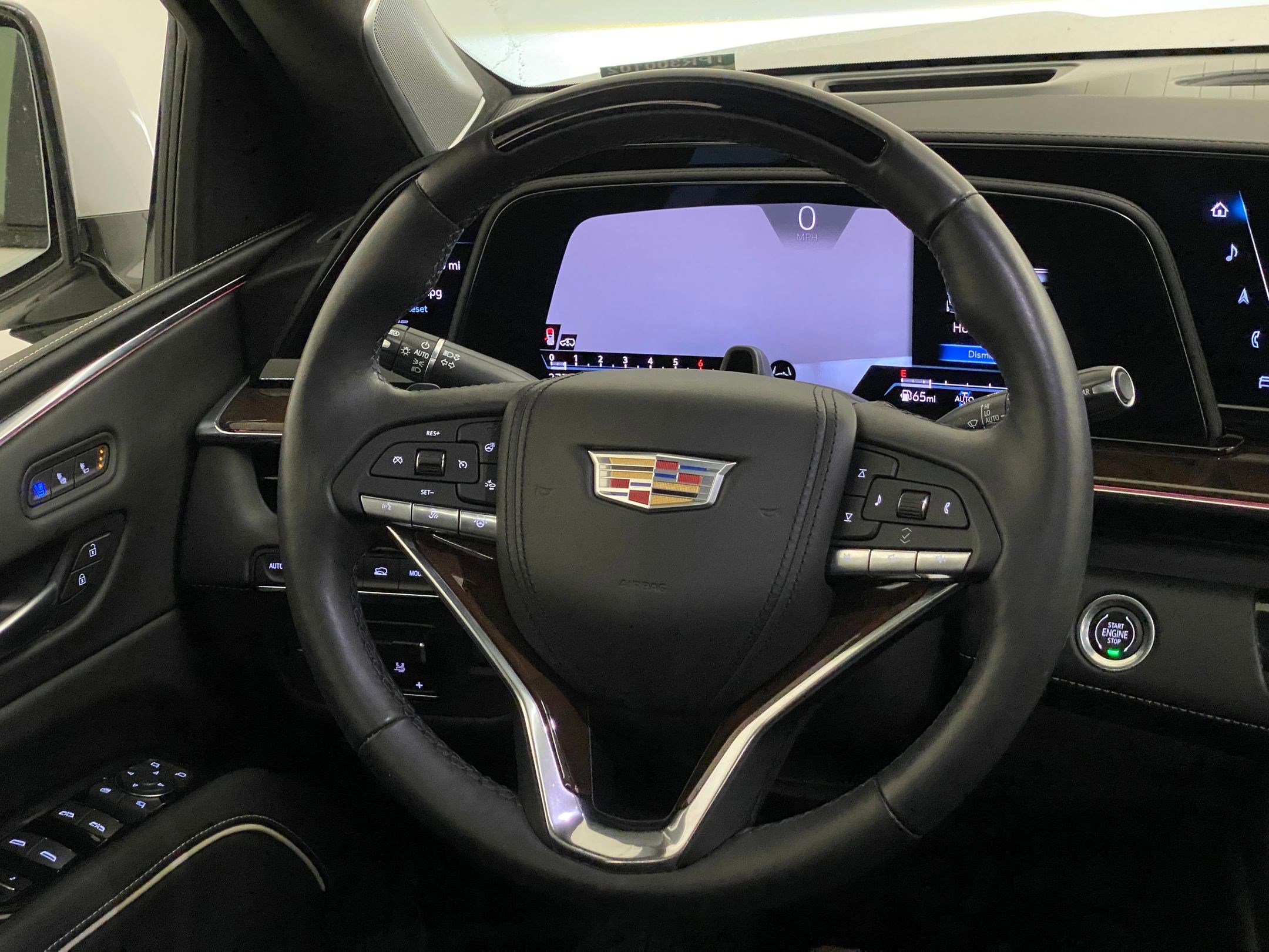 2023 Cadillac Escalade Sport Platinum photo 4