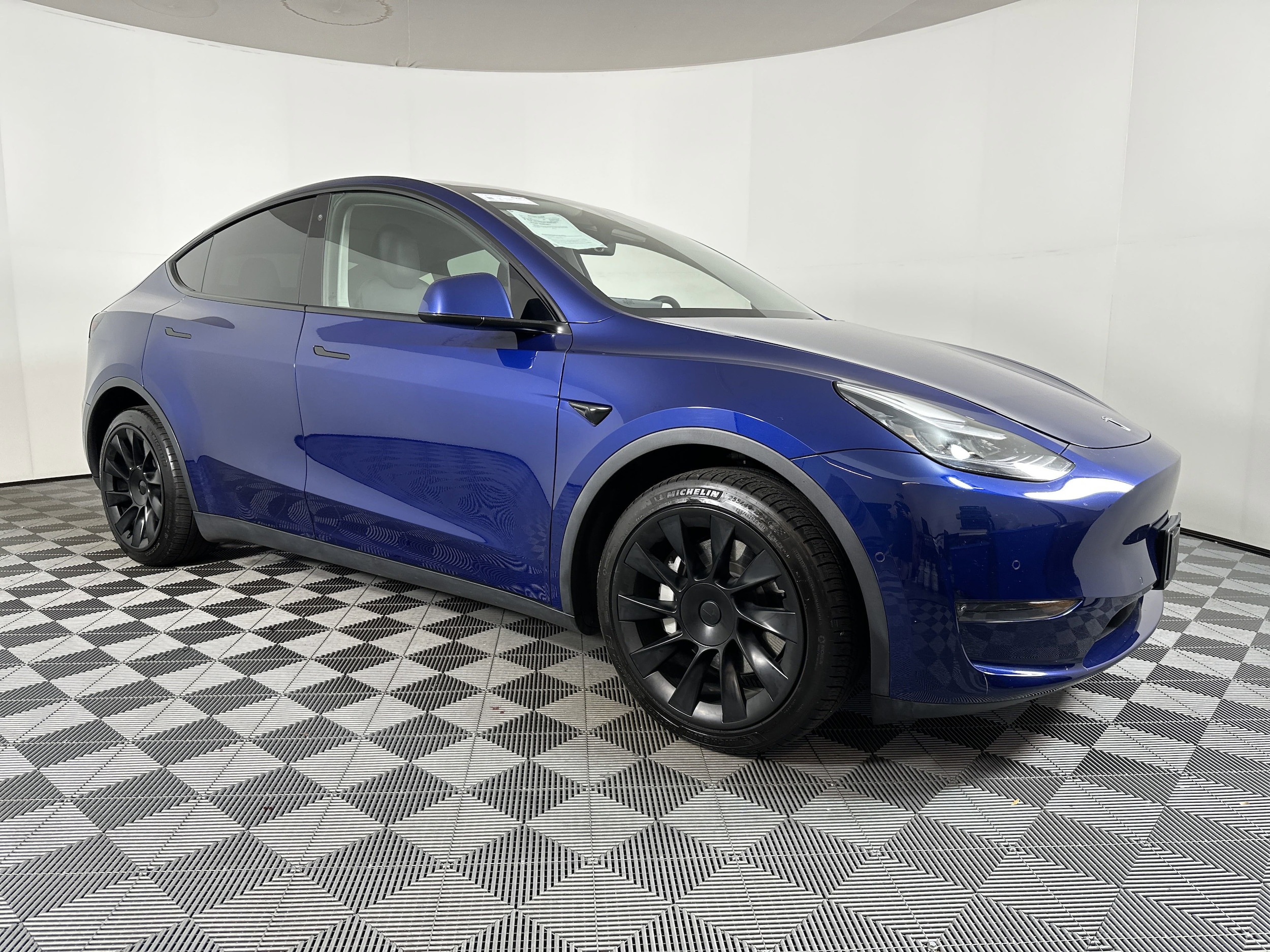 Used 2020 Tesla Model Y Long Range with VIN 5YJYGDEE4LF011843 for sale in Pensacola, FL