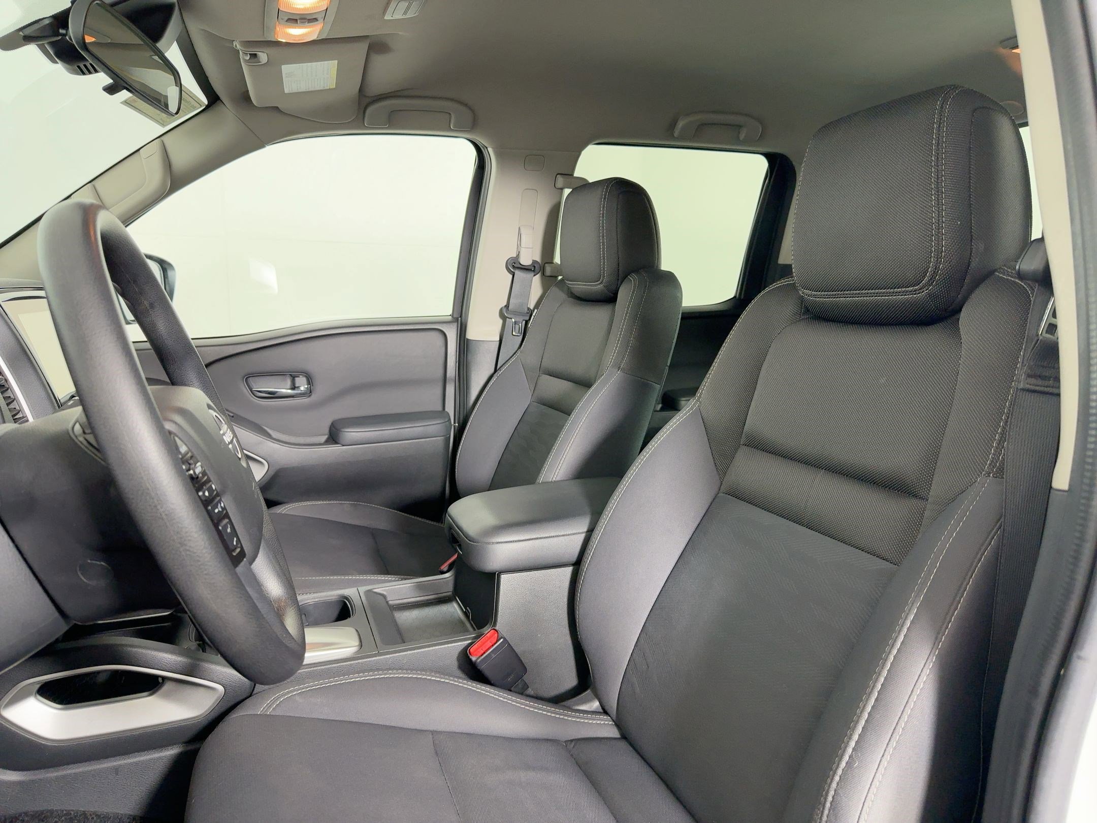 2023 Nissan Frontier SV photo 4