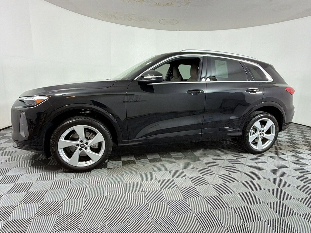 Used 2025 Audi Q5 2.0T Premium Plus SUV