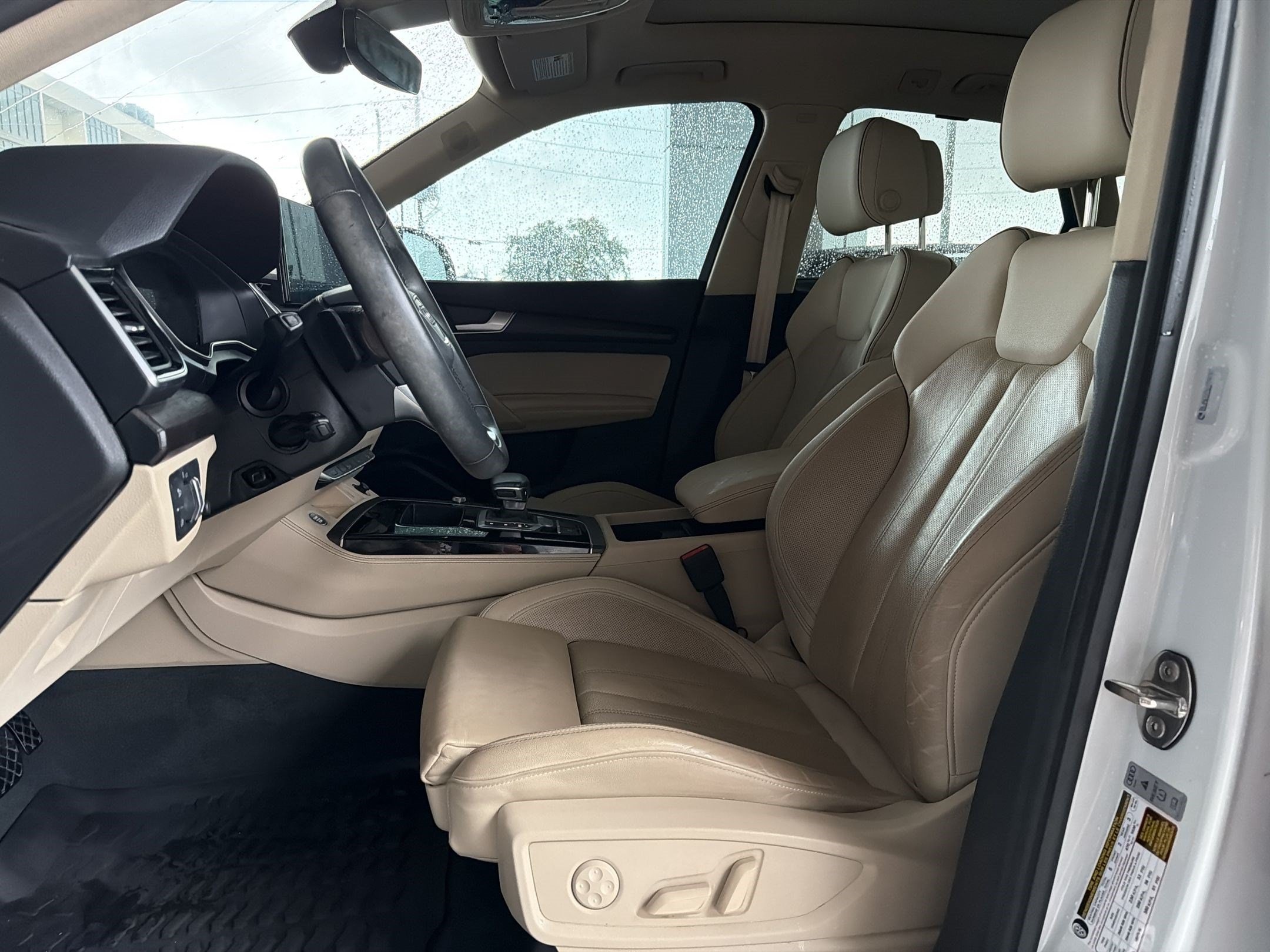 Q5 45 S Line Premium SUV