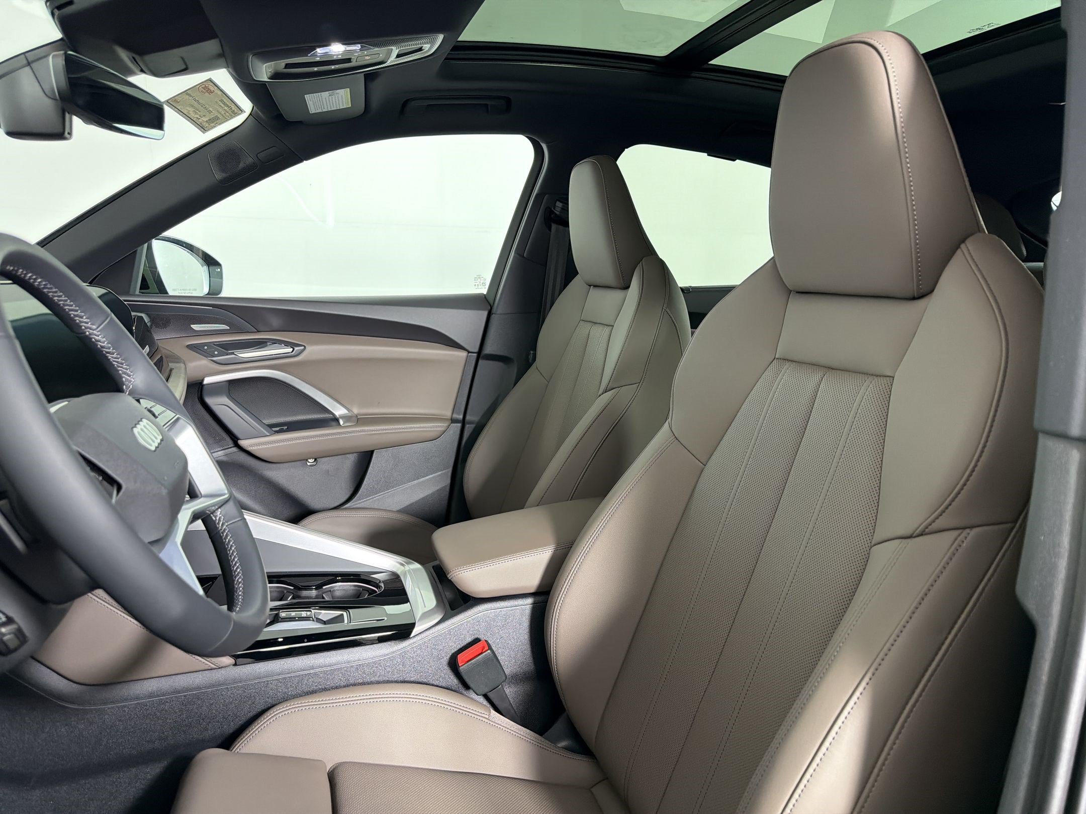 Q5 Sportback Premium Plus SUV