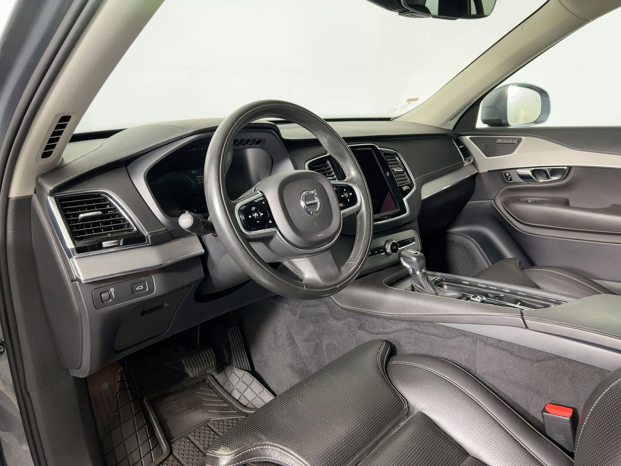 2017 Volvo XC90 T6 AWD Inscription photo 3