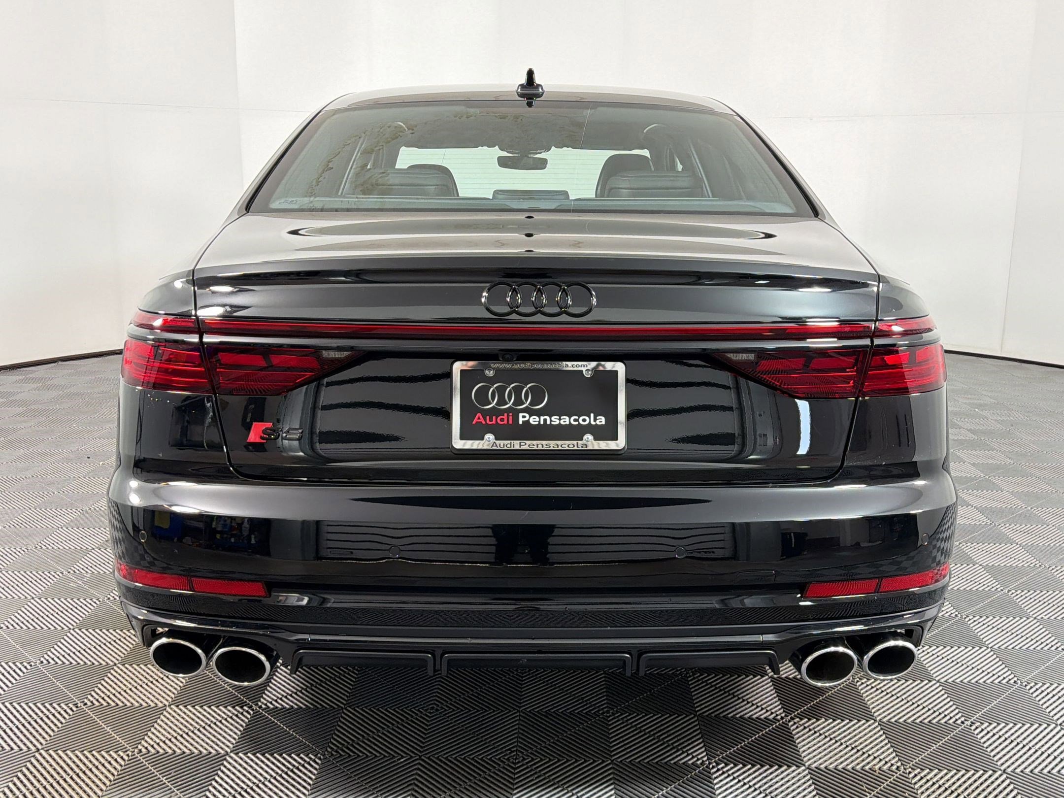 S8 Quattro Sedan