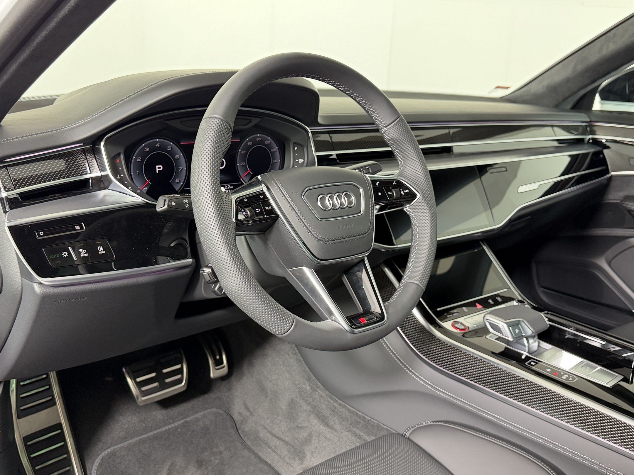 2027 Audi S8 S8 (quattro) Sedan