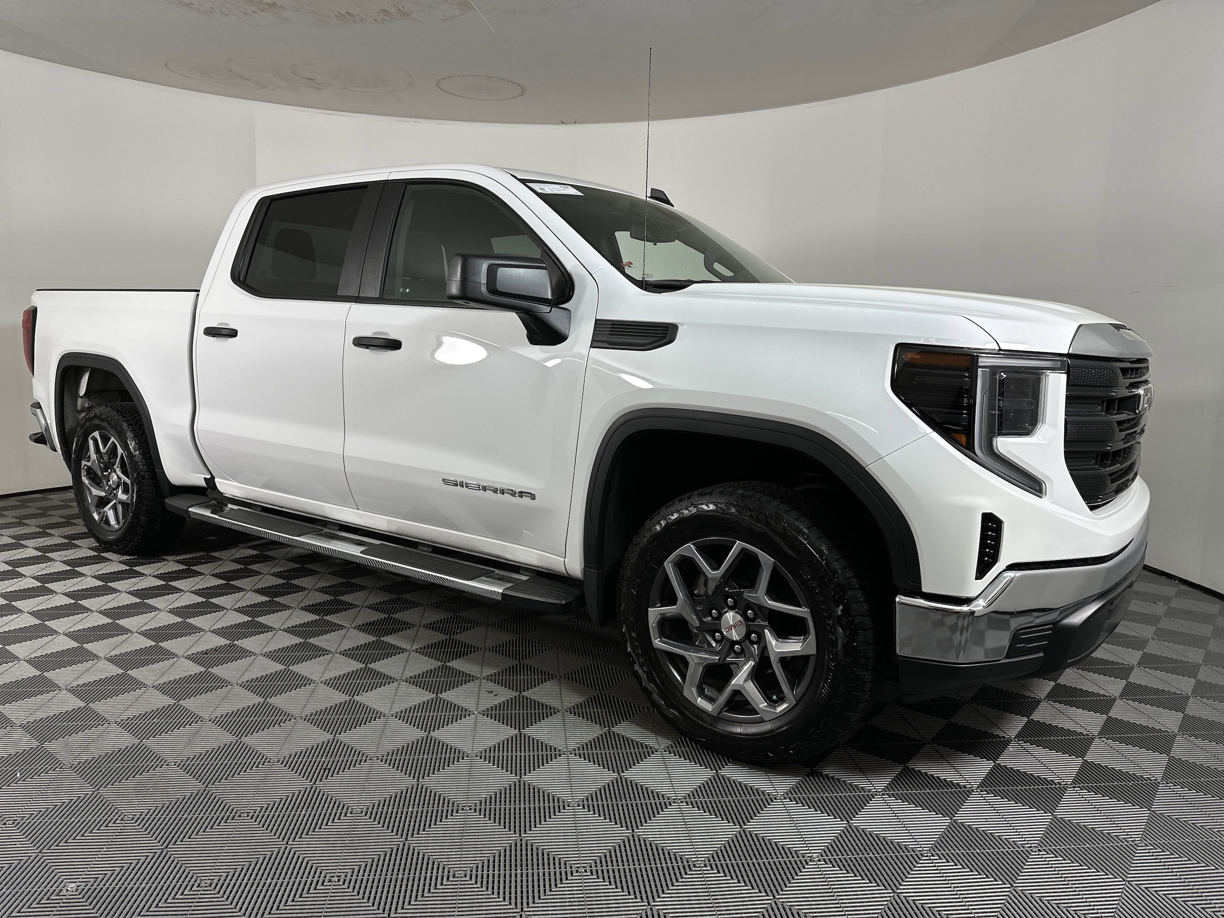 Used 2024 GMC Sierra 1500 Pro with VIN 3GTPHAEK0RG188499 for sale in Pensacola, FL