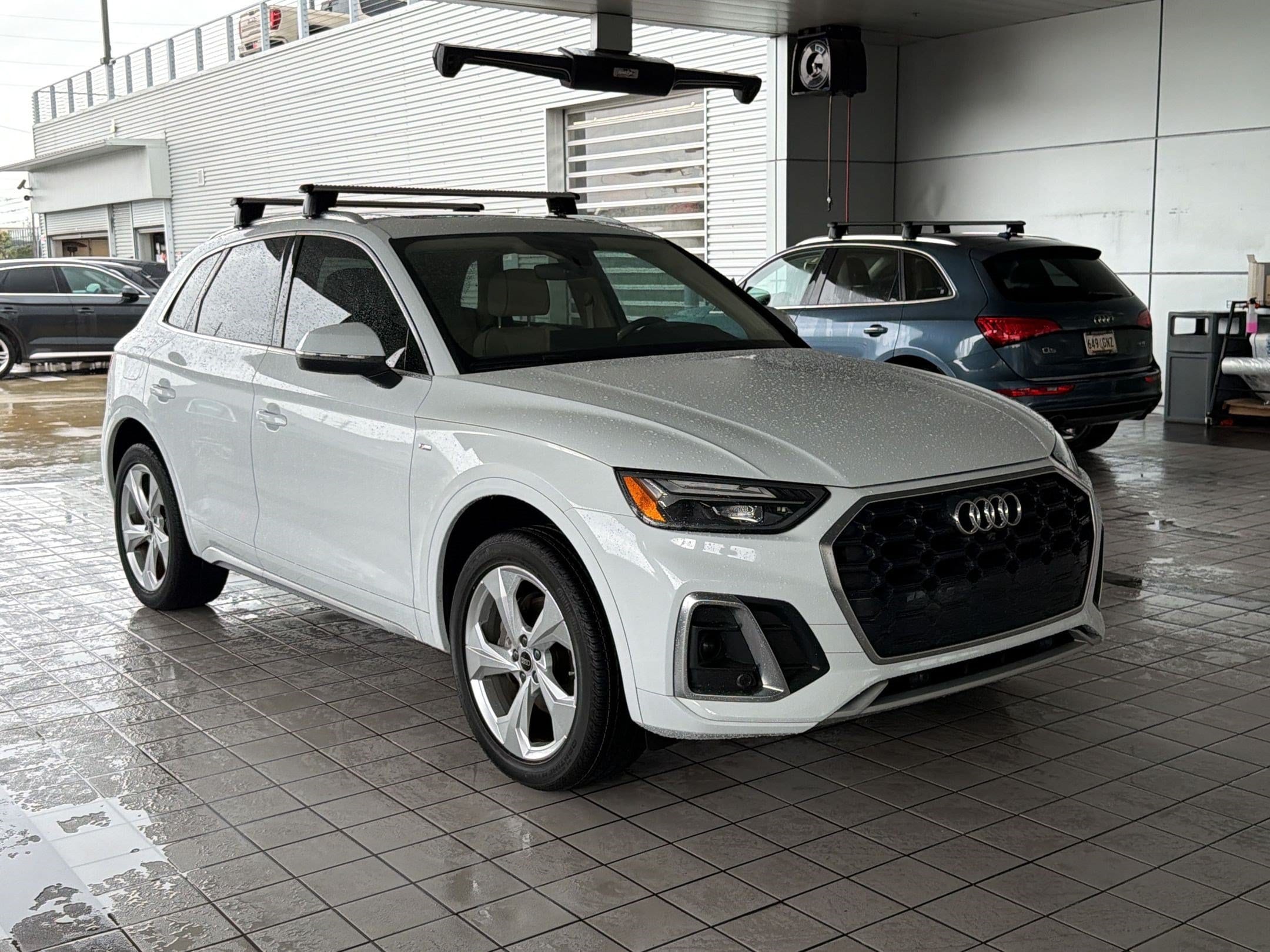 Q5 45 S Line Premium SUV