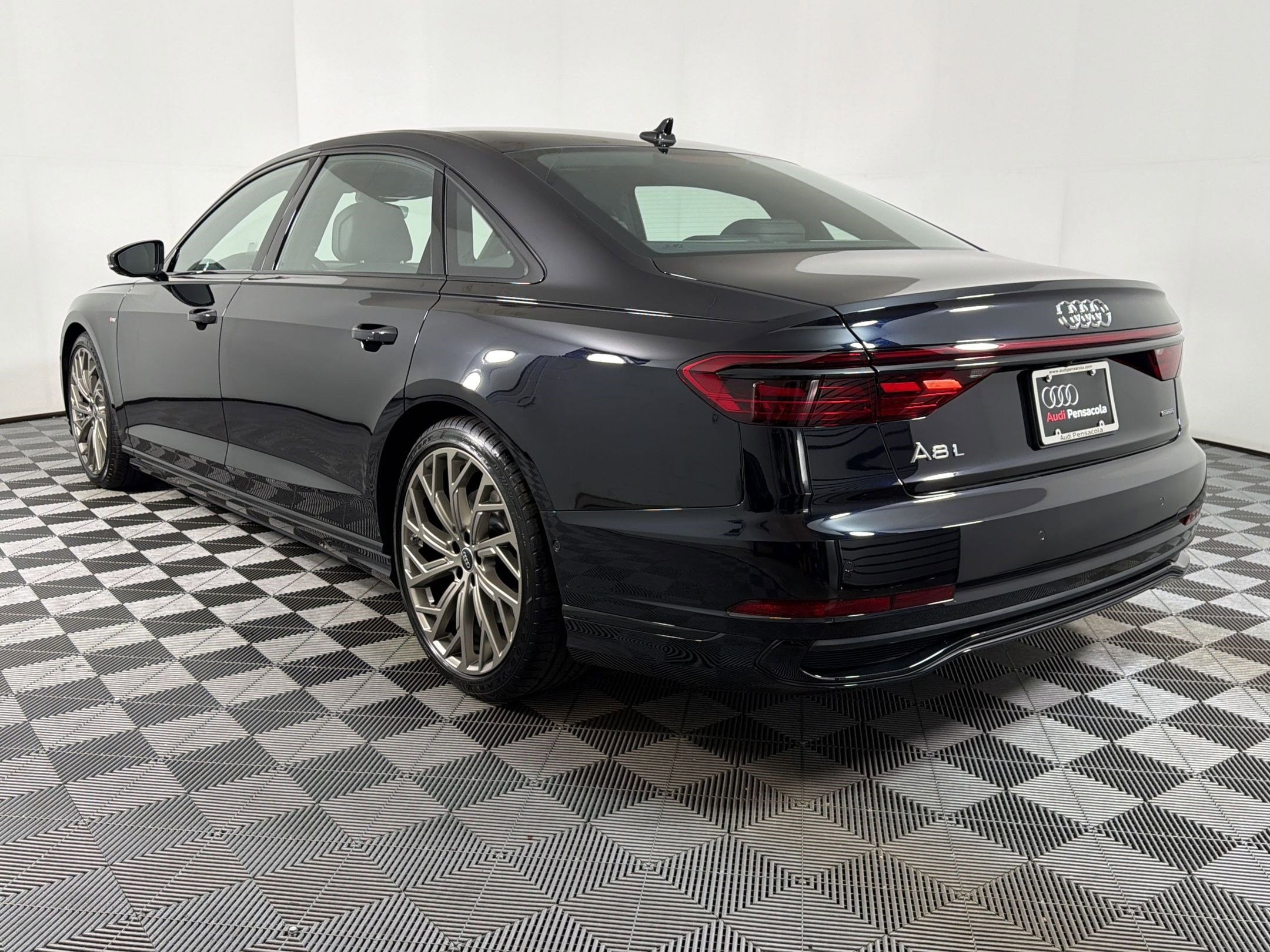 A8 L Quattro Sedan