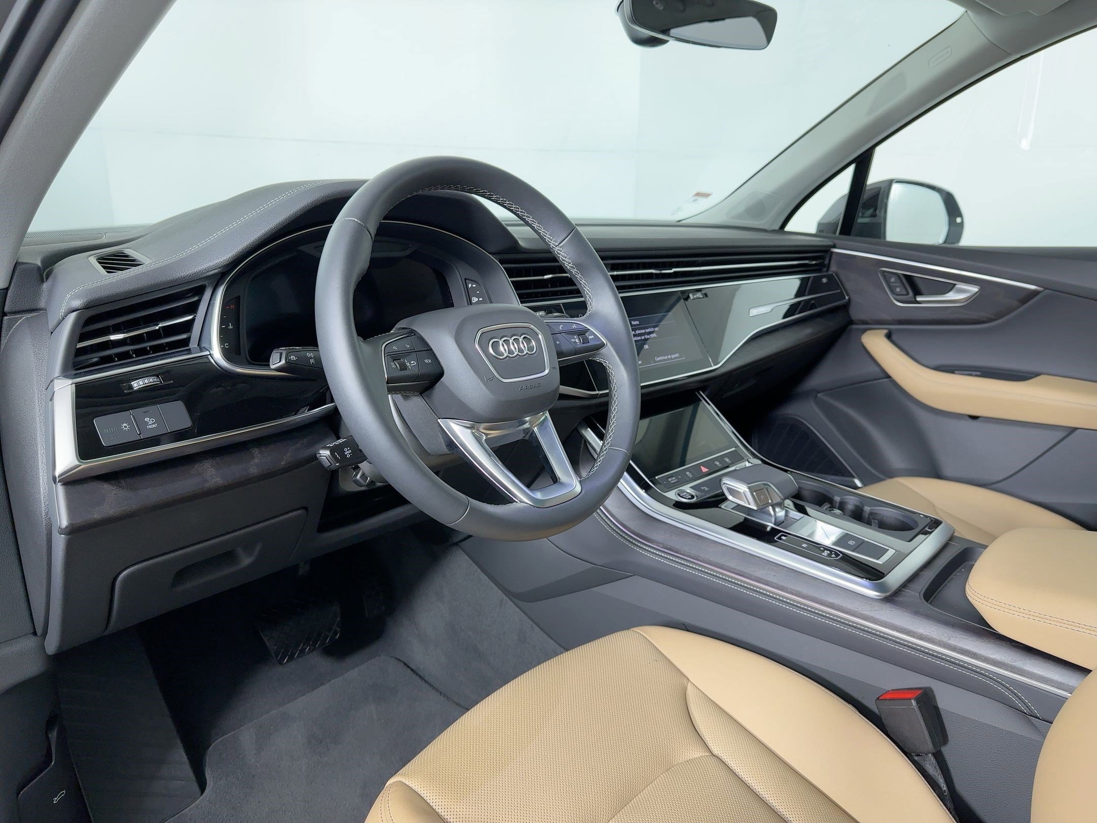 2025 Audi Q7 45 Premium photo 3