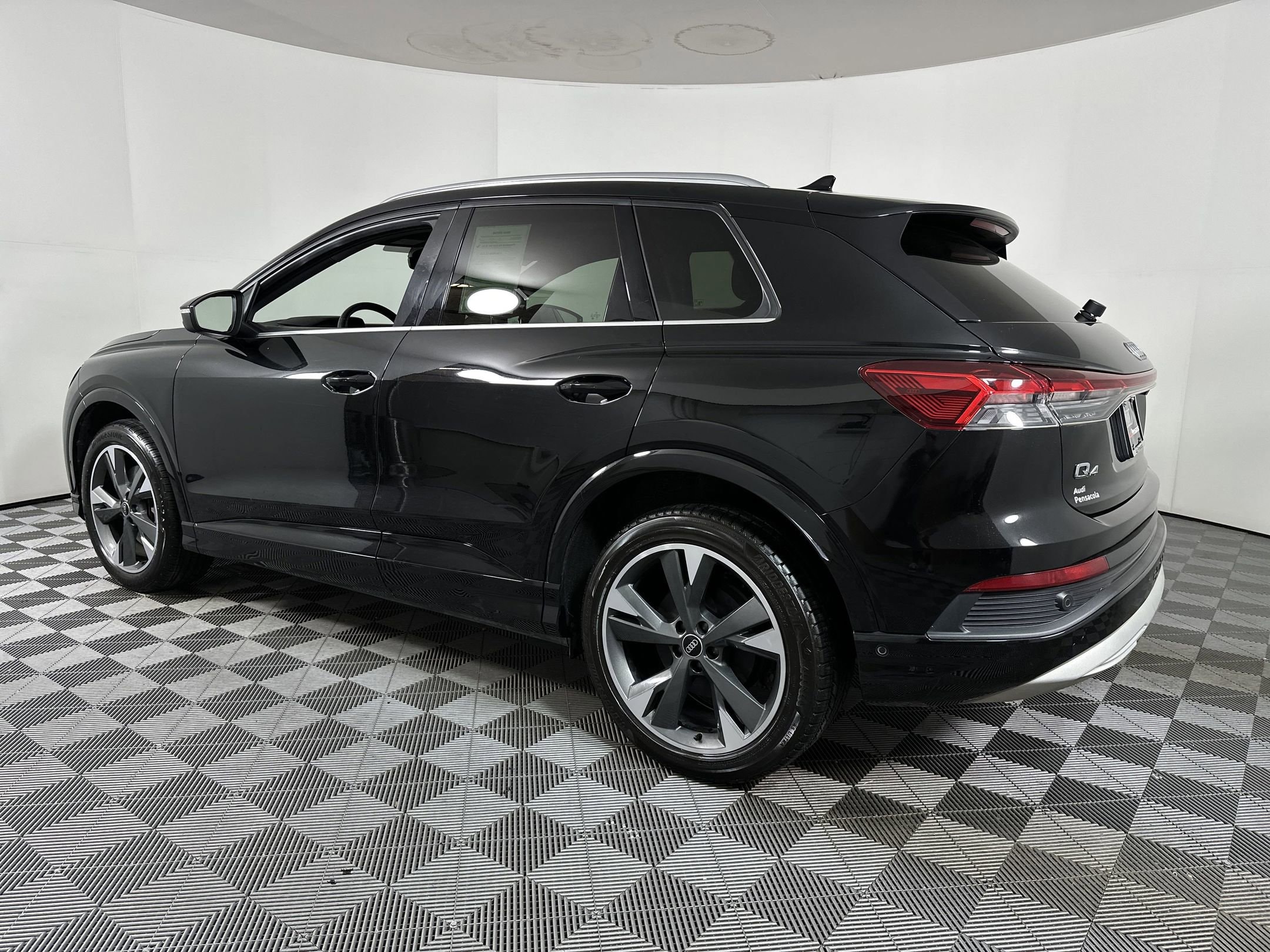Used 2022 Audi Q4 e-tron Prestige with VIN WA1J2BFZ1NP052570 for sale in Pensacola, FL
