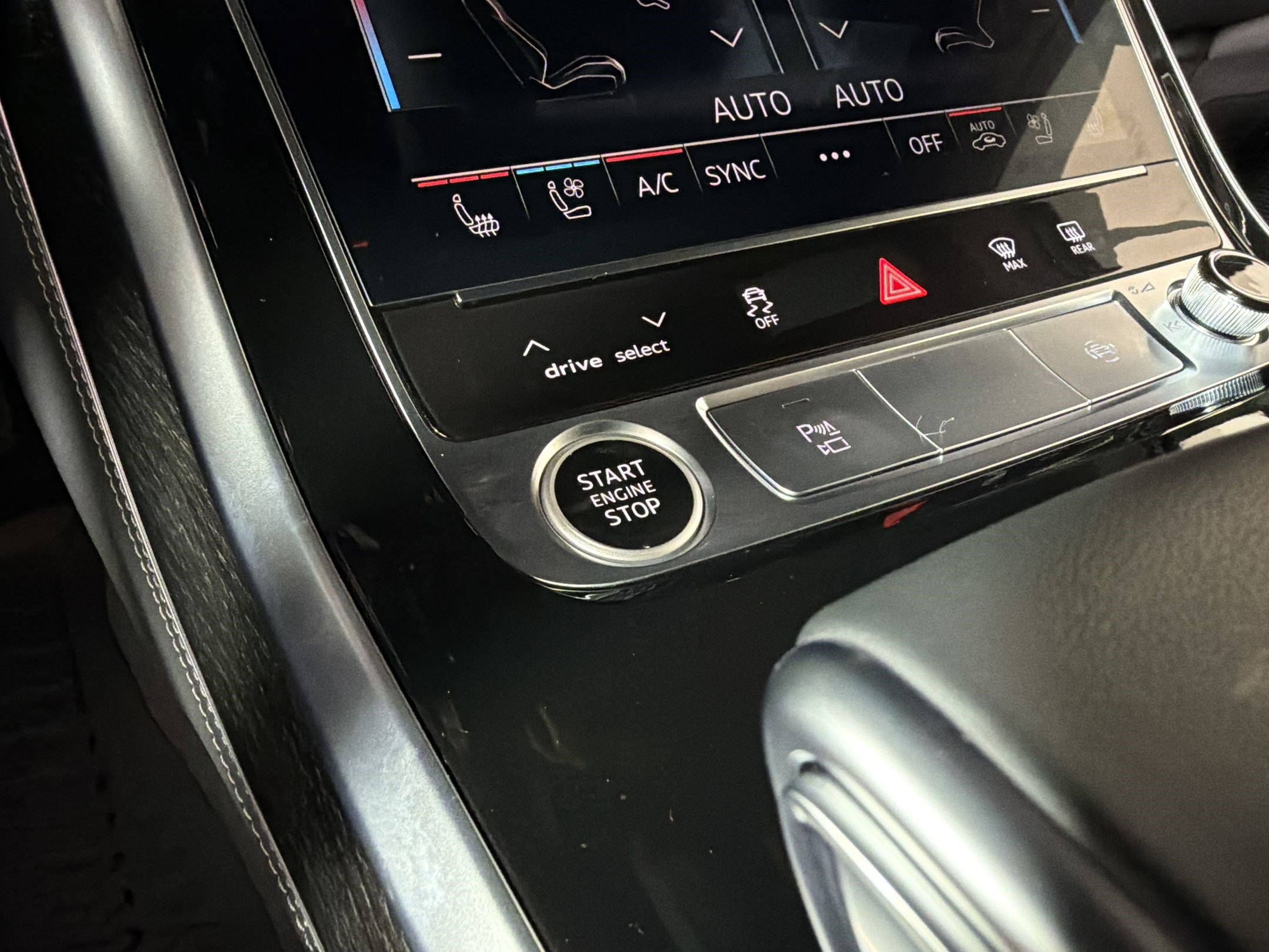 2026 Audi Q7 S Line Premium Plus - Photo 16