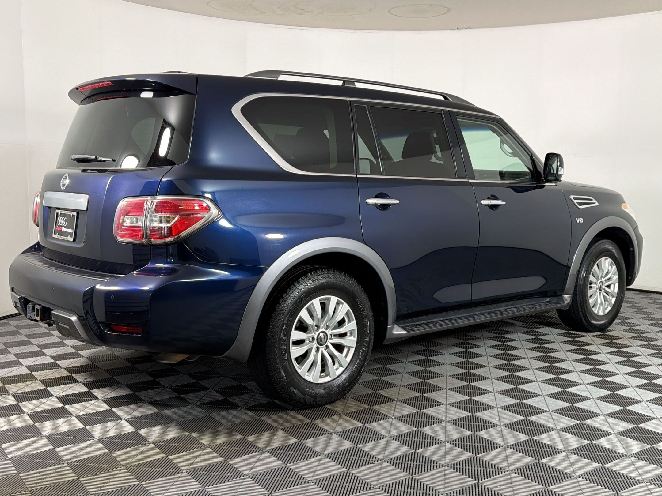 Armada SV SUV