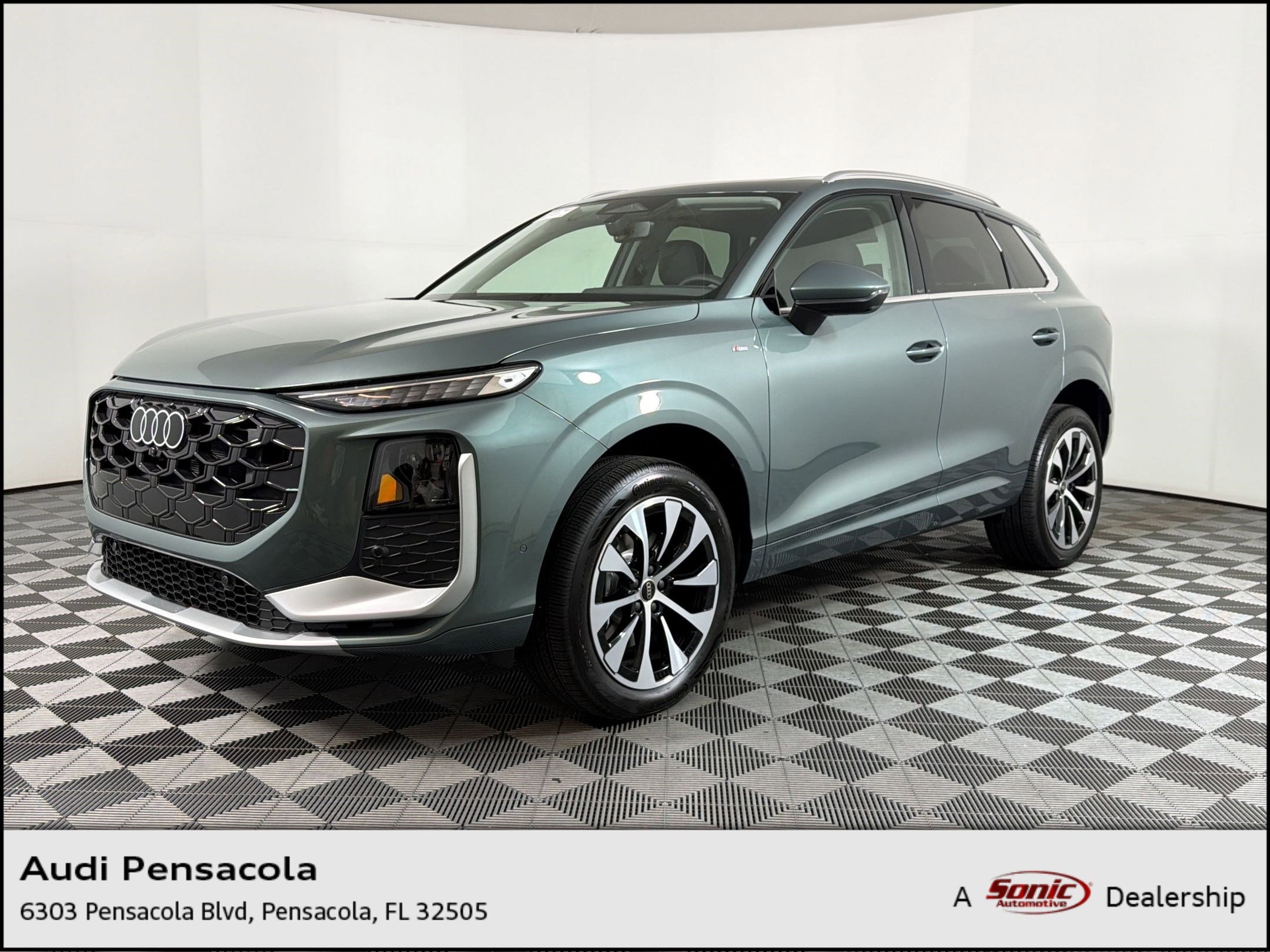 2026 Audi Q3 S line quattro's photo