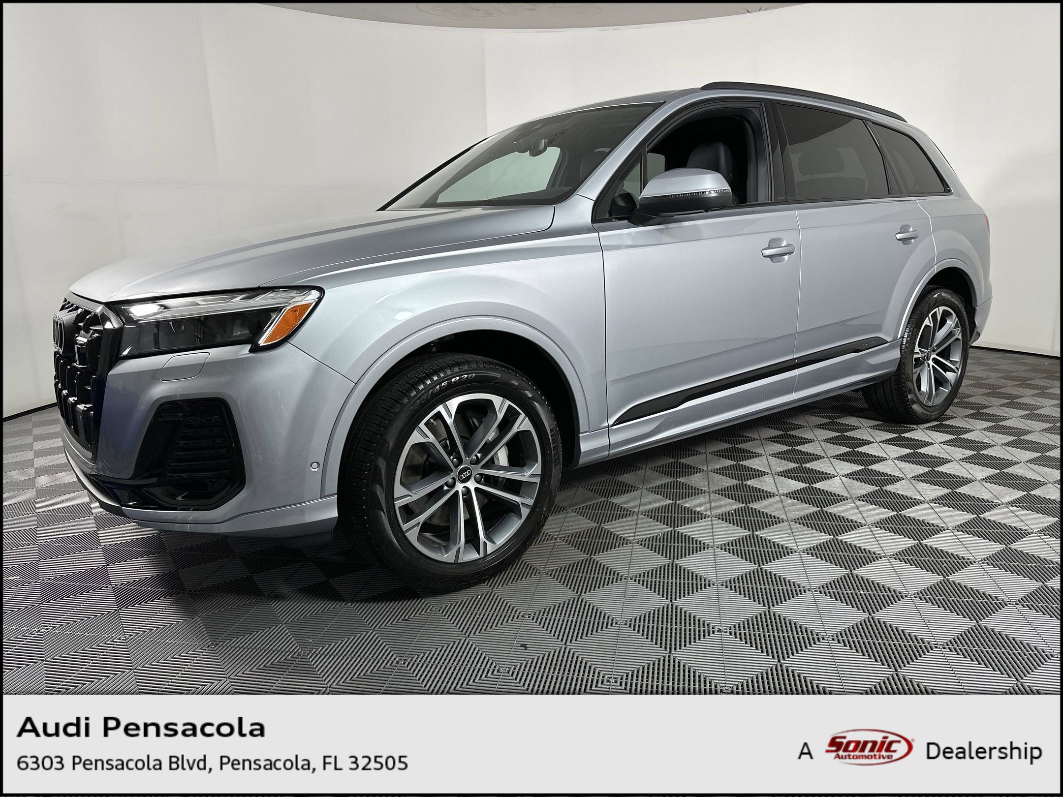 2025 Audi Q7 45 Premium Plus